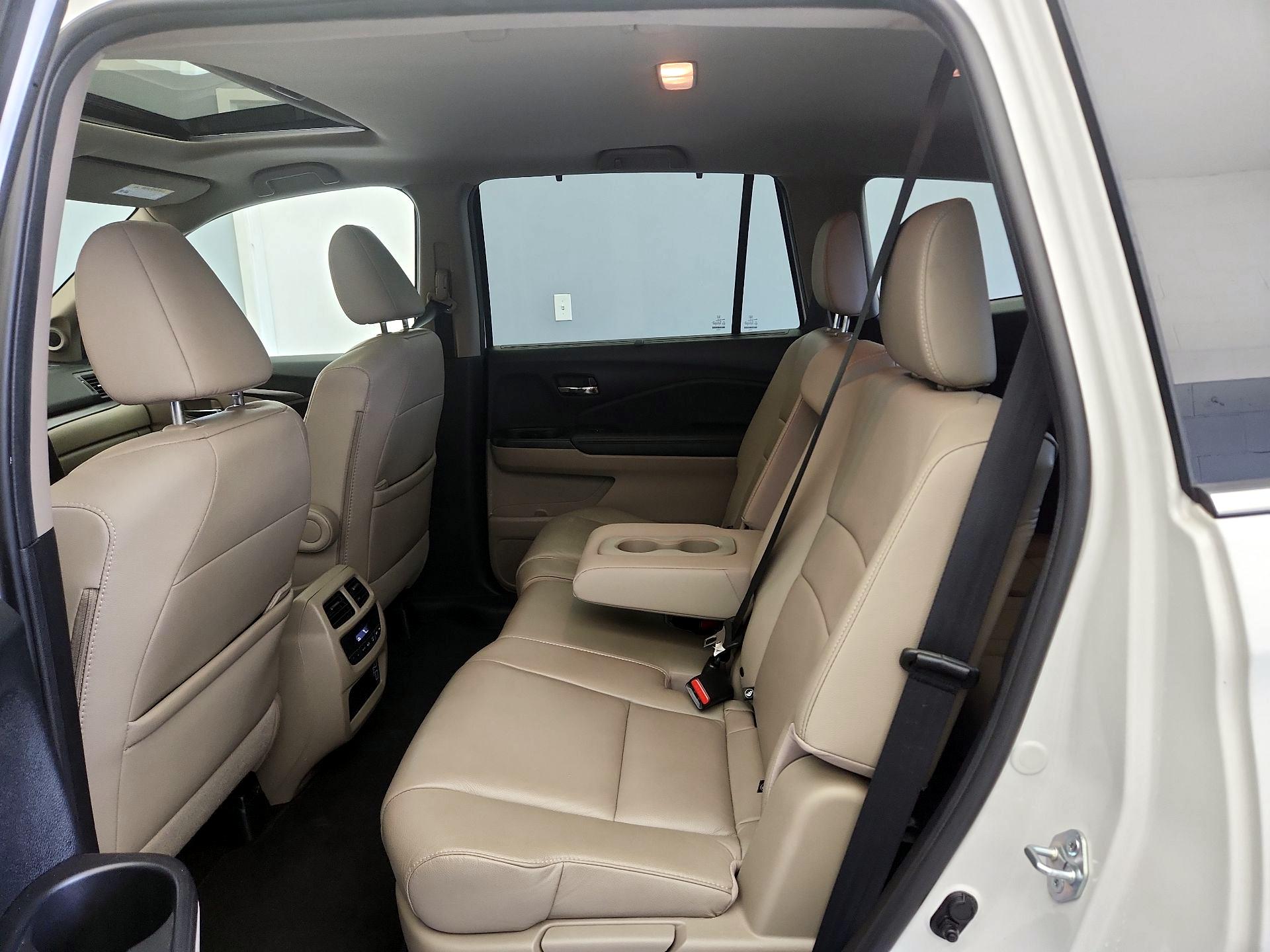 Thumbnail: 2022 Honda Pilot - 20