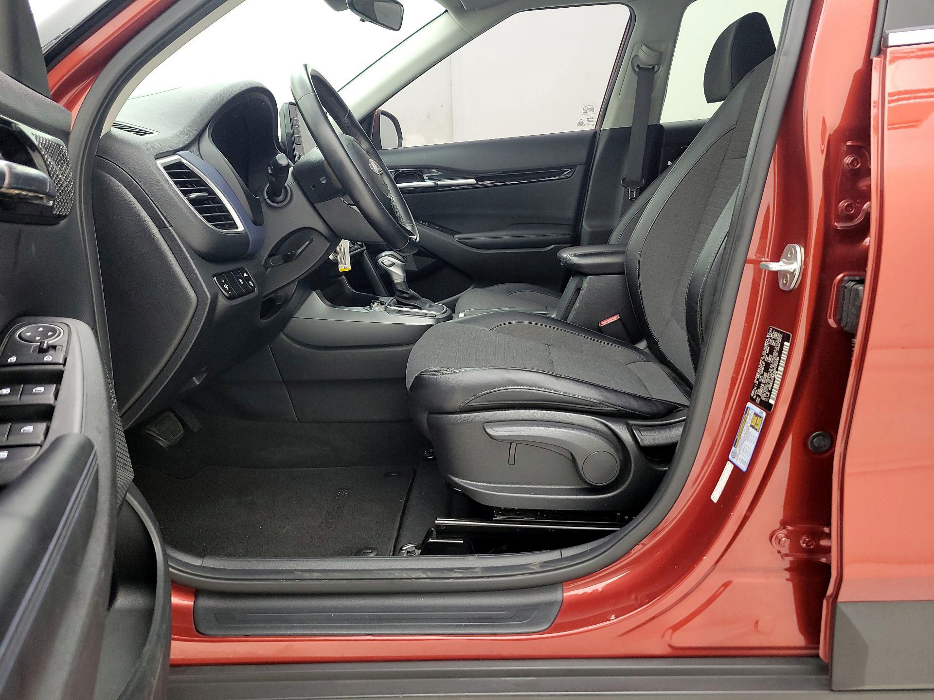 Thumbnail: 2021 Kia Seltos - 11