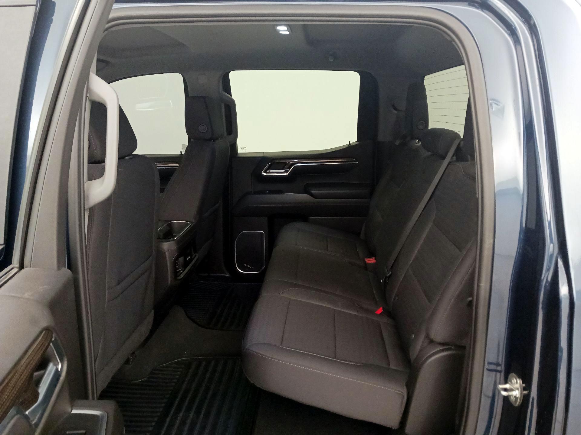 Thumbnail: 2022 Chevrolet Silverado 1500 - 19