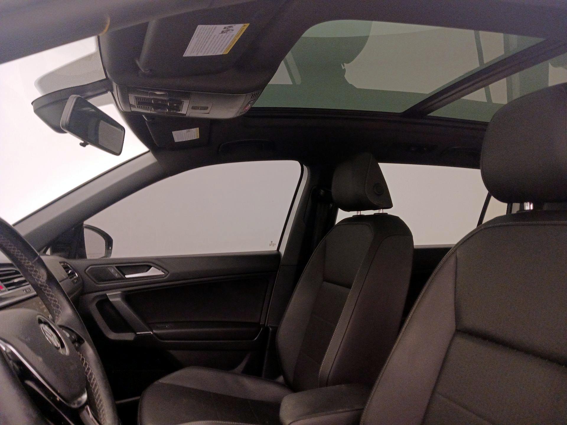 Thumbnail: 2020 Volkswagen Tiguan - 19