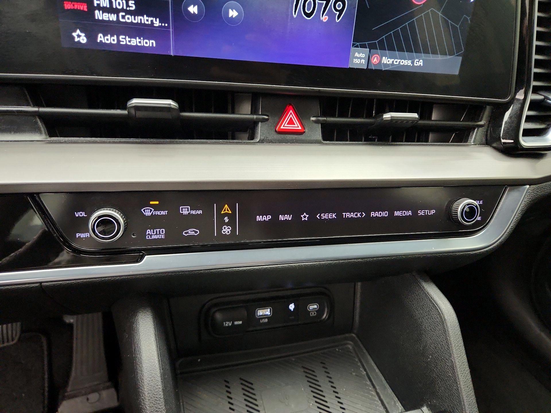 Thumbnail: 2023 Kia Sportage - 17