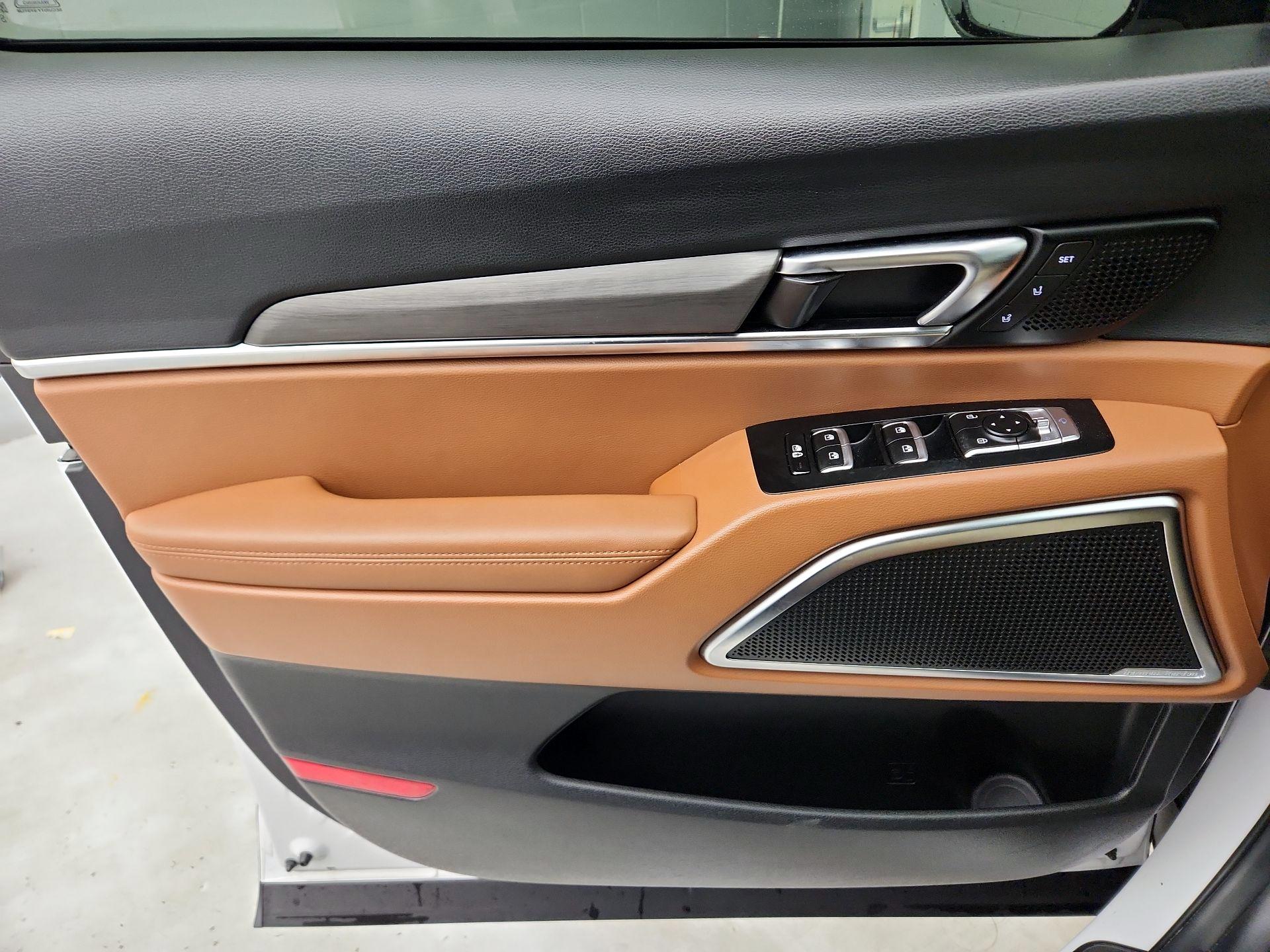 Thumbnail: 2023 Kia Telluride - 12