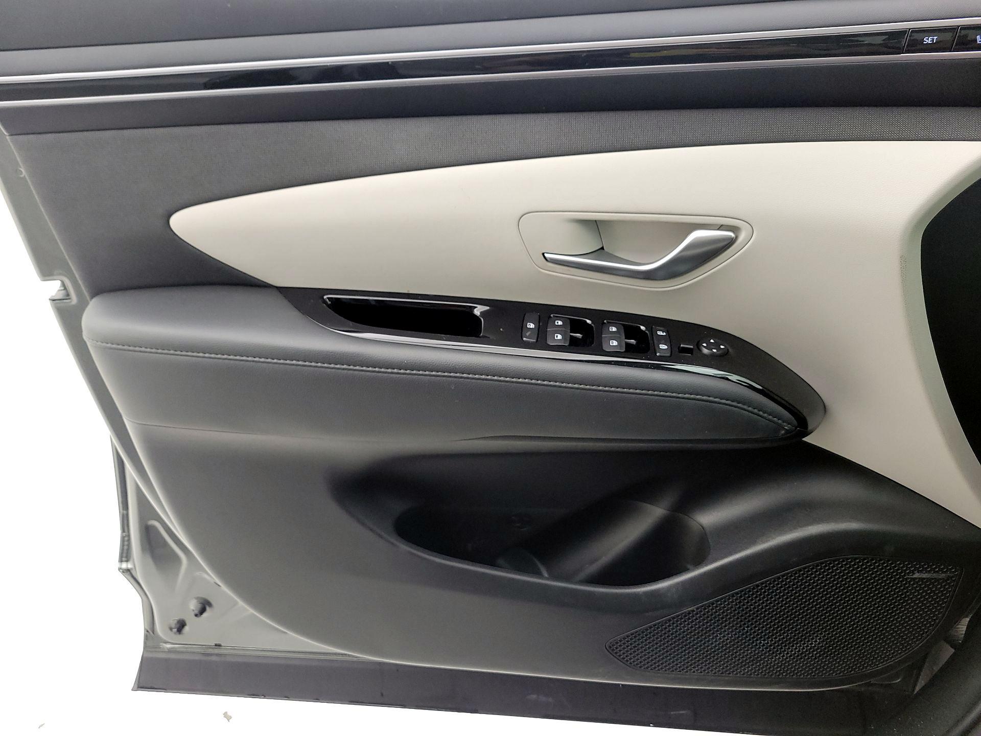 Thumbnail: 2023 Hyundai Tucson - 12