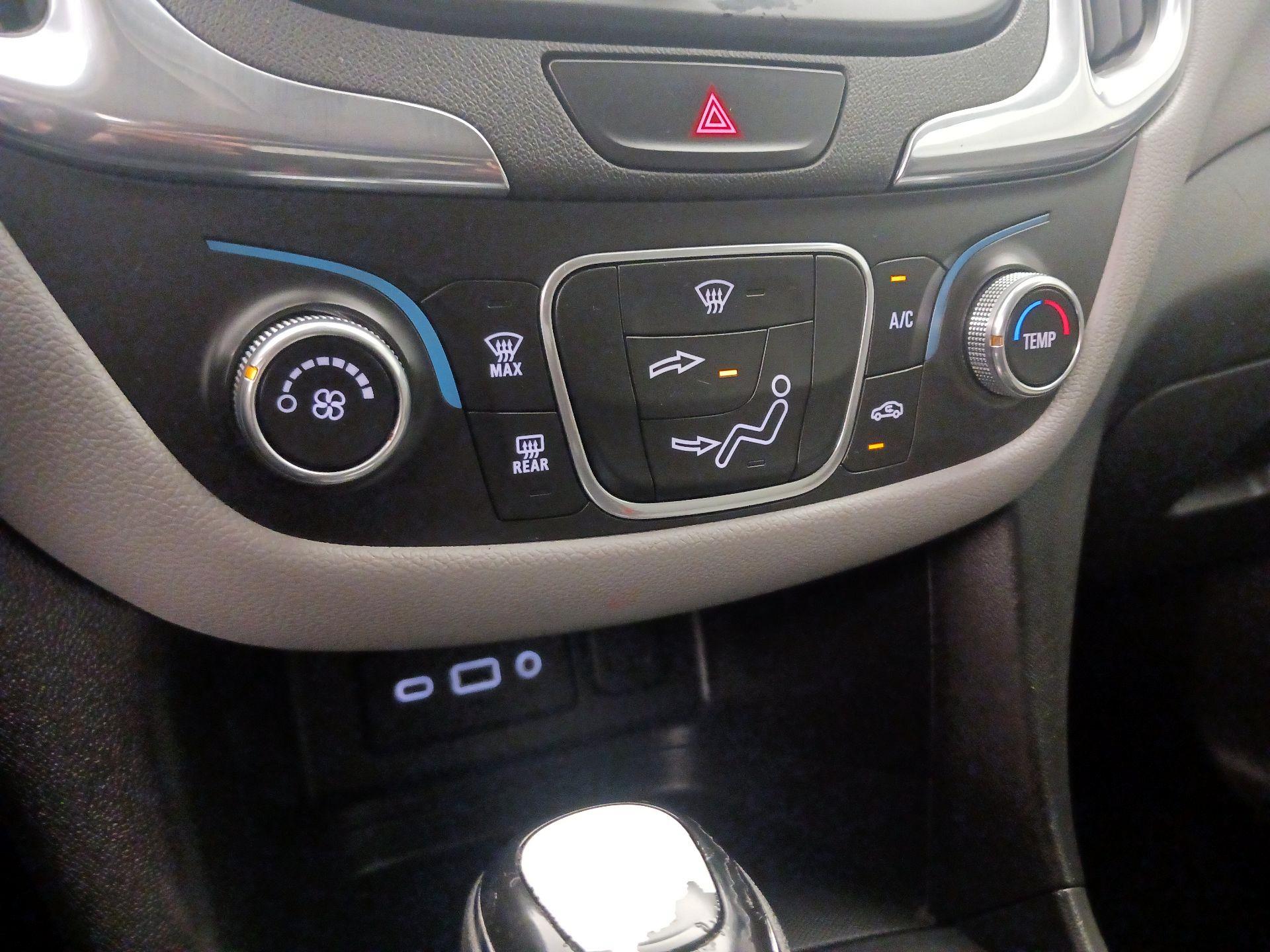 Thumbnail: 2020 Chevrolet Equinox - 16