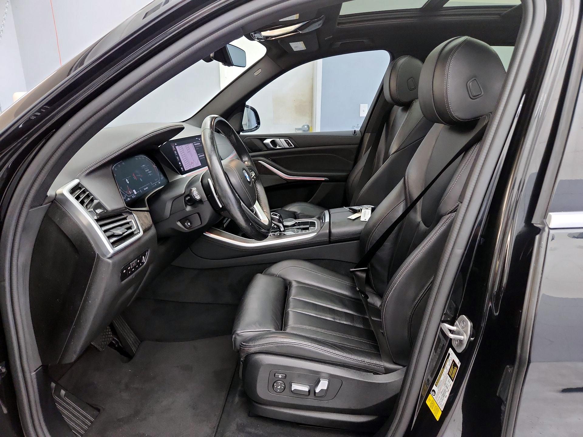 Thumbnail: 2021 BMW X5 - 11