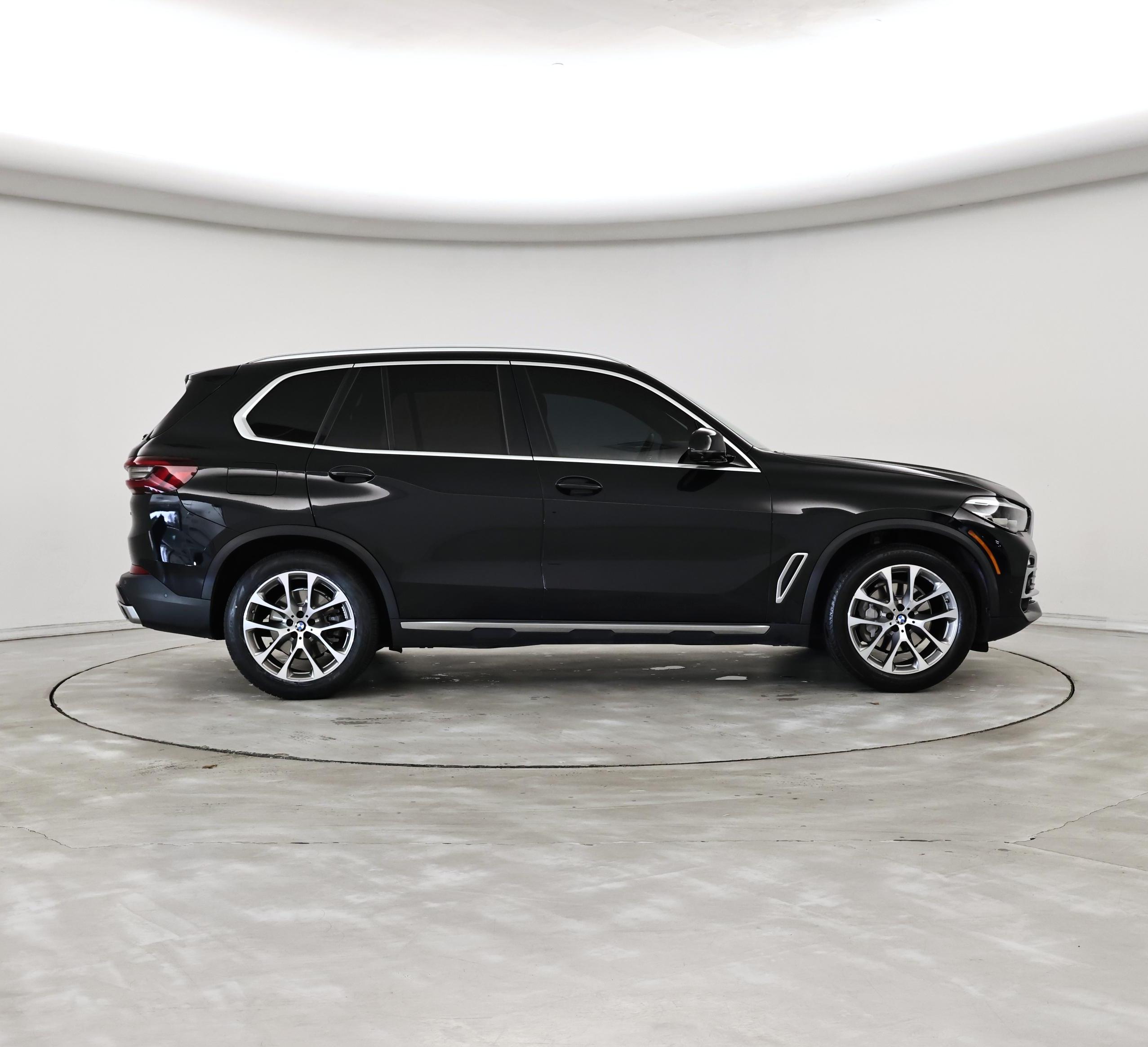 Thumbnail: 2021 BMW X5 - 7