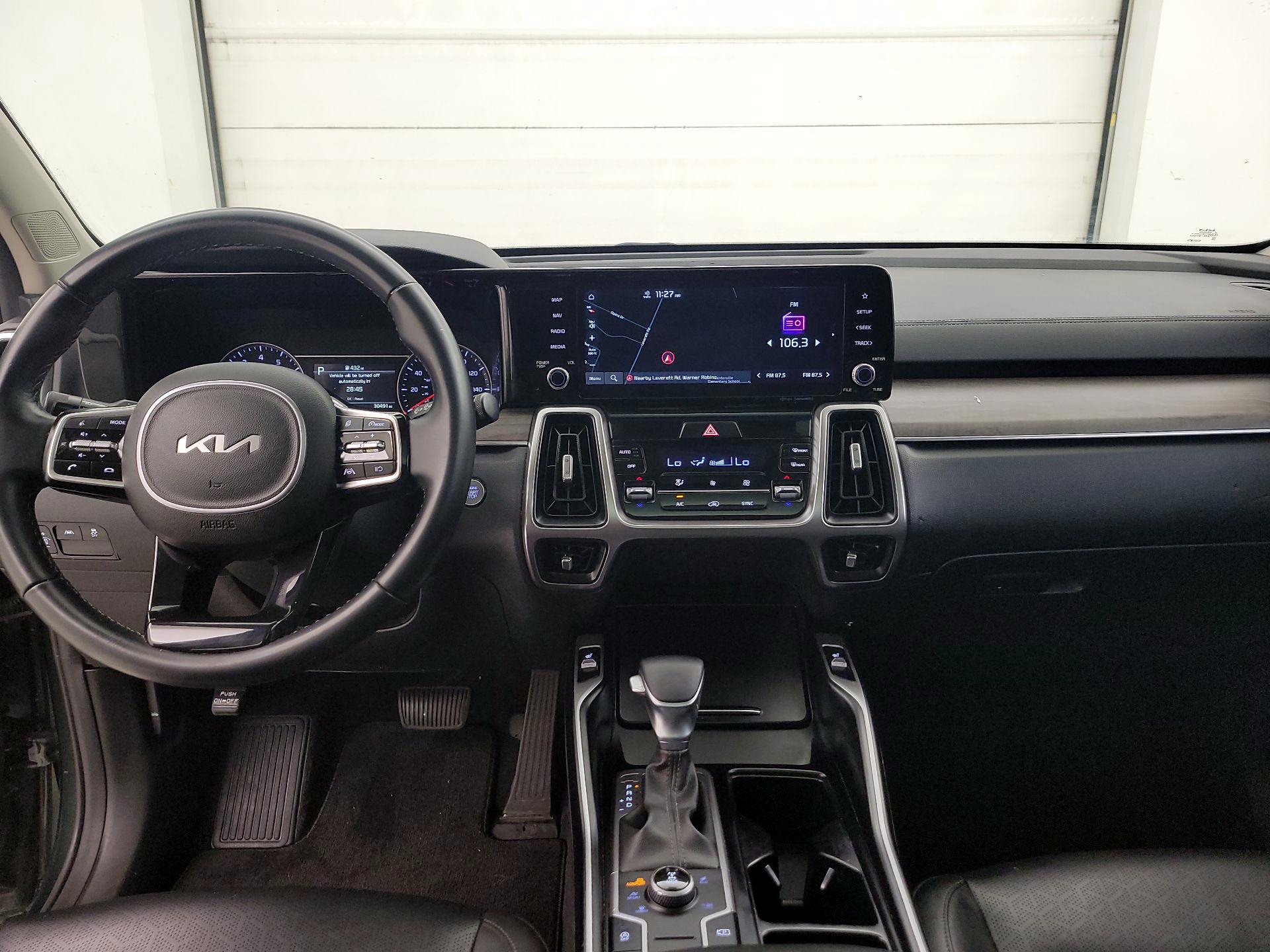 Thumbnail: 2022 Kia Sorento - 9