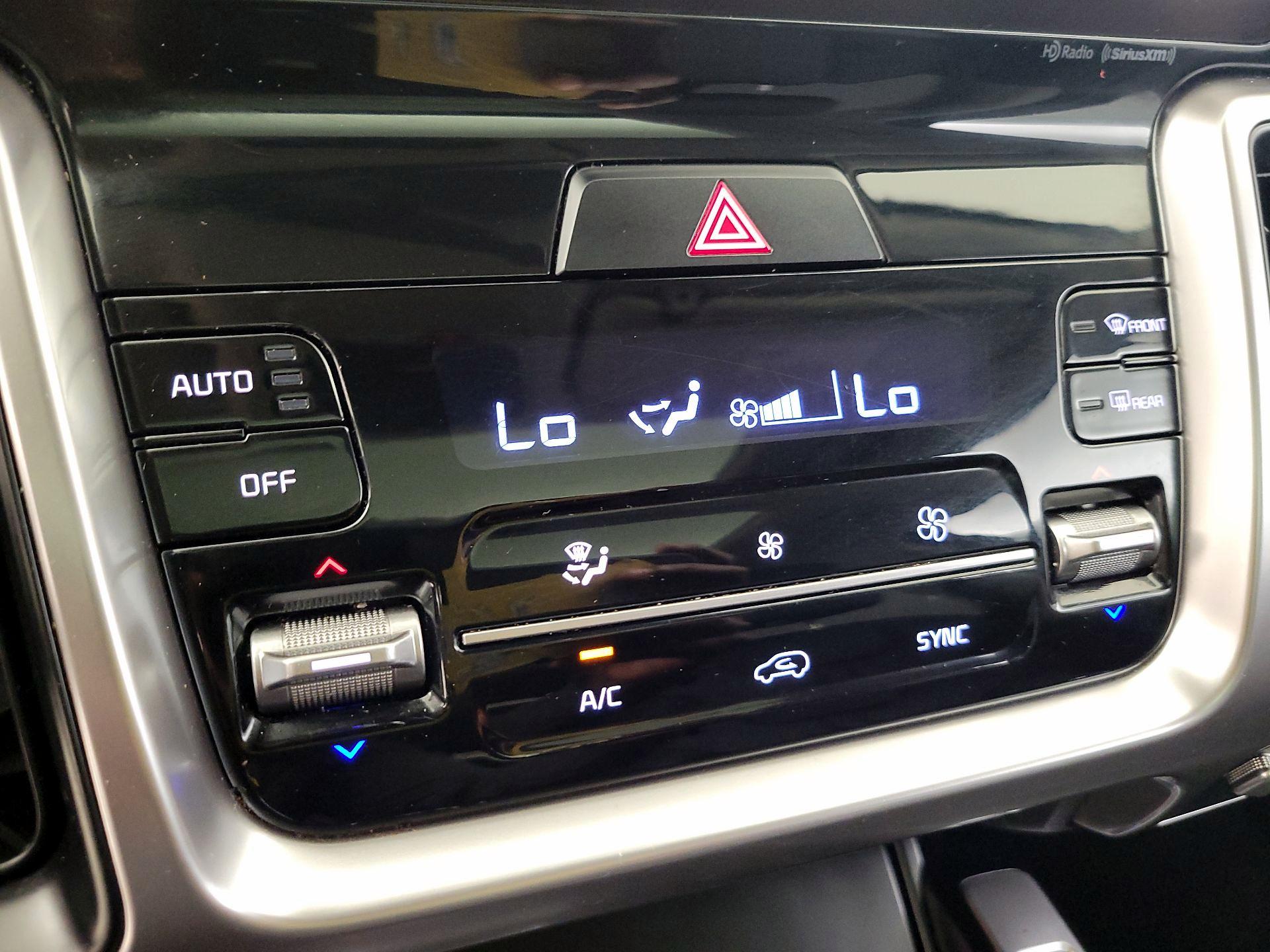 Thumbnail: 2022 Kia Sorento - 17