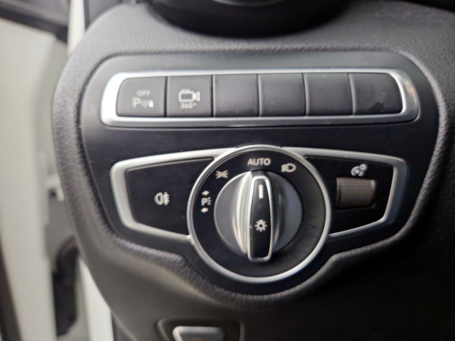 Thumbnail: 2018 Mercedes-Benz GL-Class - 13