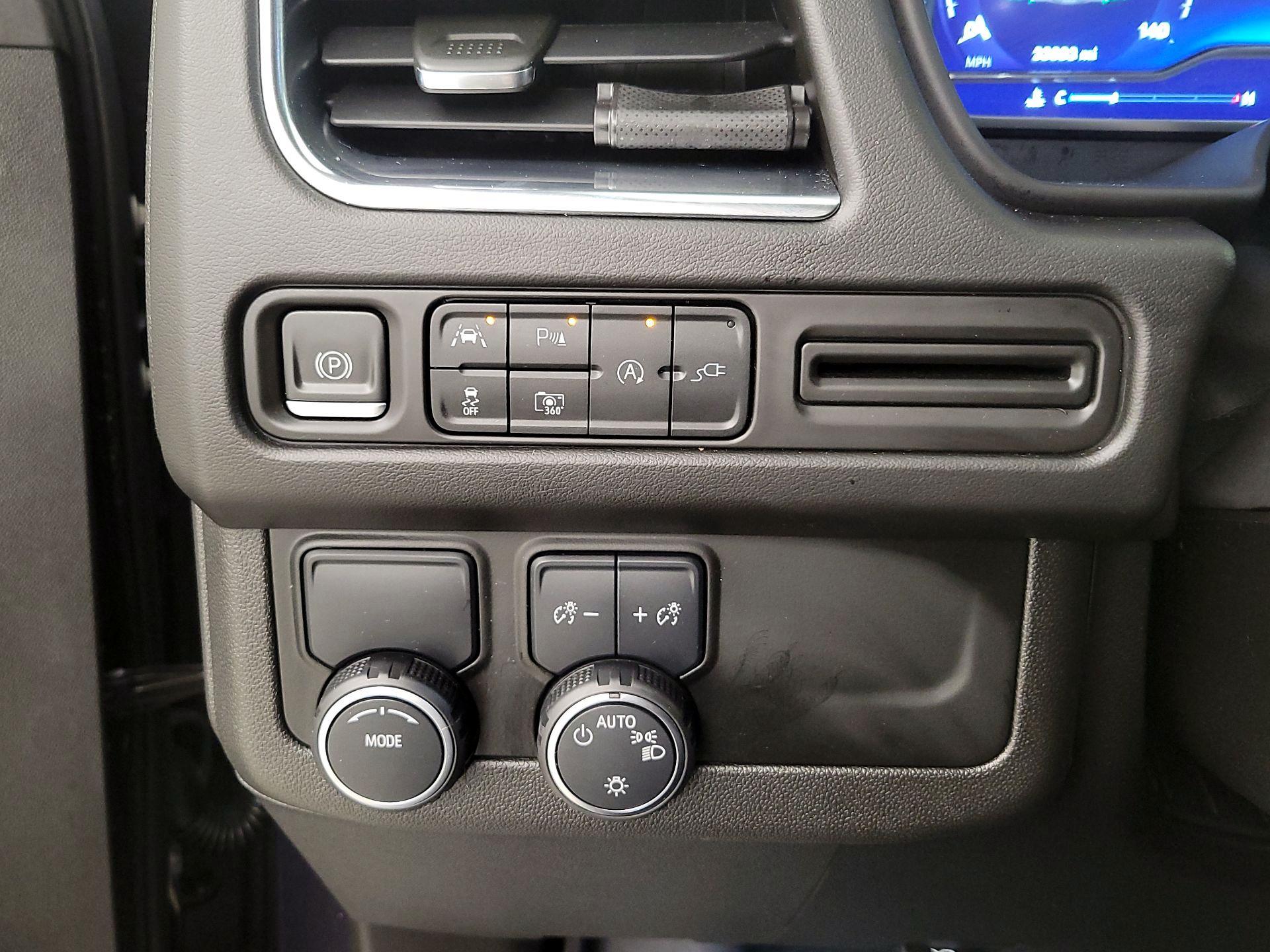 Thumbnail: 2022 Chevrolet Tahoe - 13