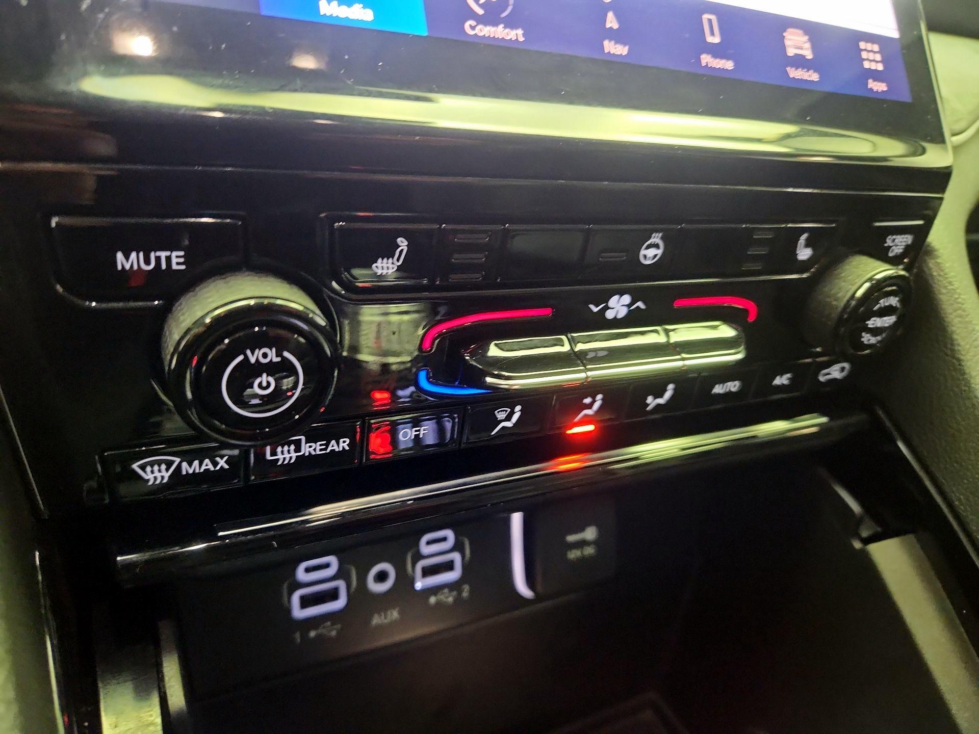 Thumbnail: 2023 Jeep Grand Cherokee - 17