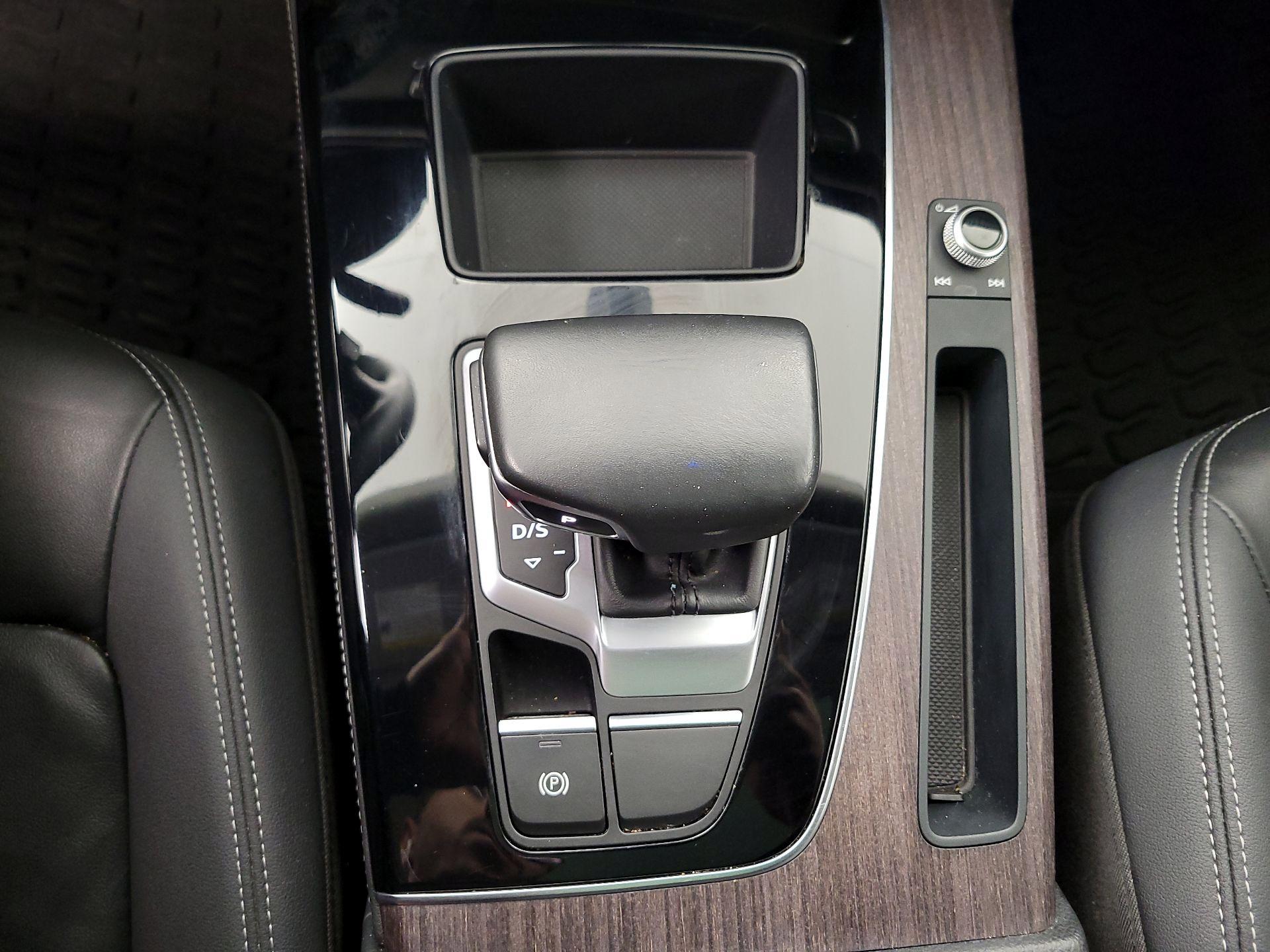 Thumbnail: 2021 Audi Q5 - 17