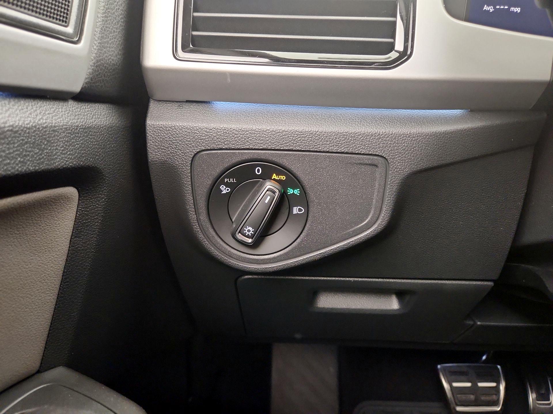 Thumbnail: 2022 Volkswagen Atlas - 13