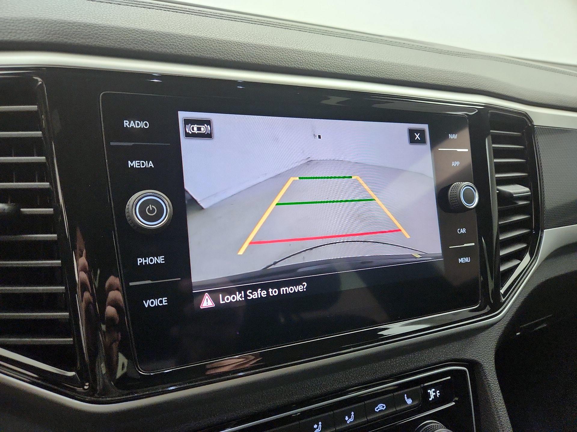 Thumbnail: 2022 Volkswagen Atlas - 15