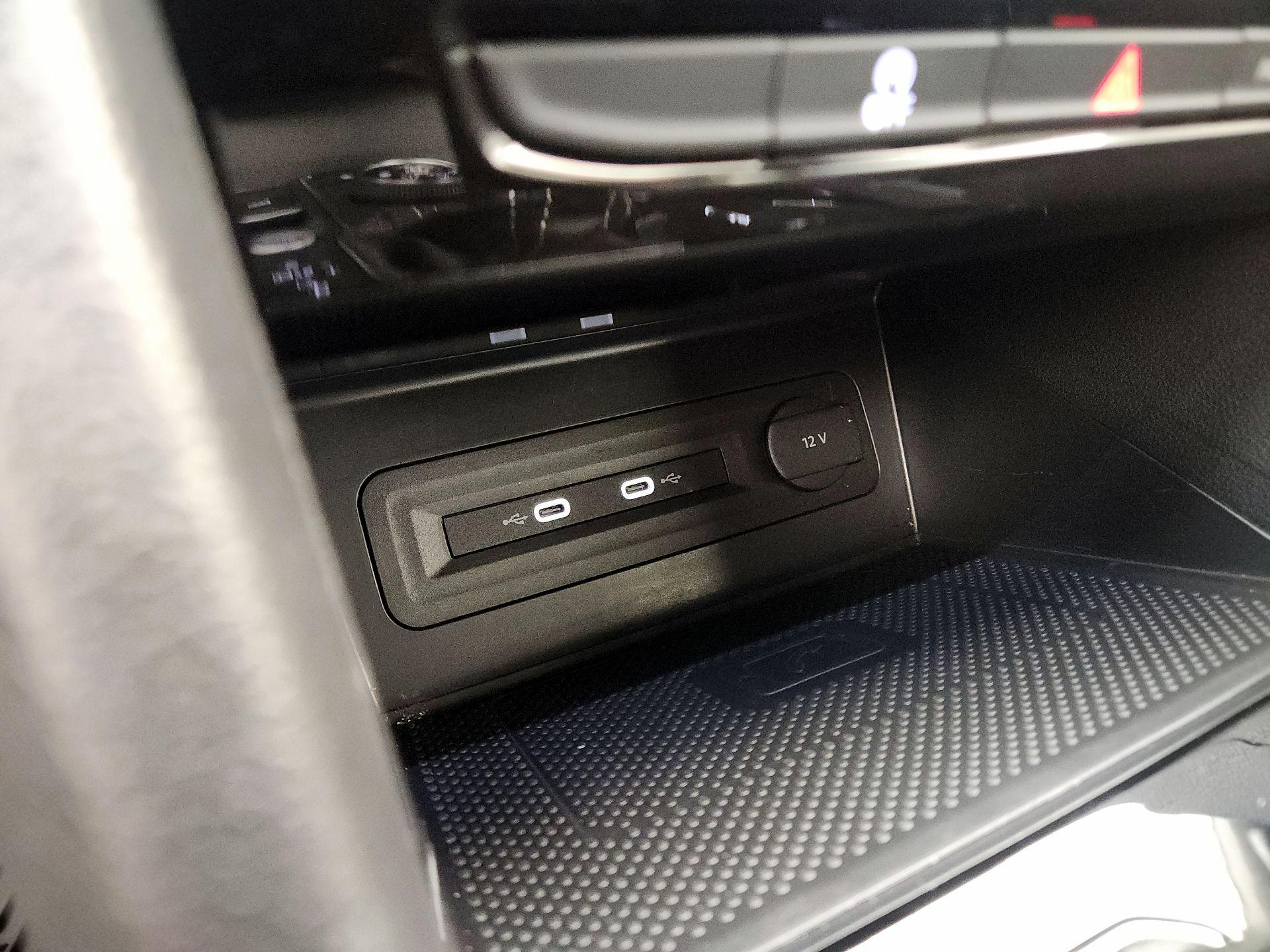 Thumbnail: 2022 Volkswagen Atlas - 19