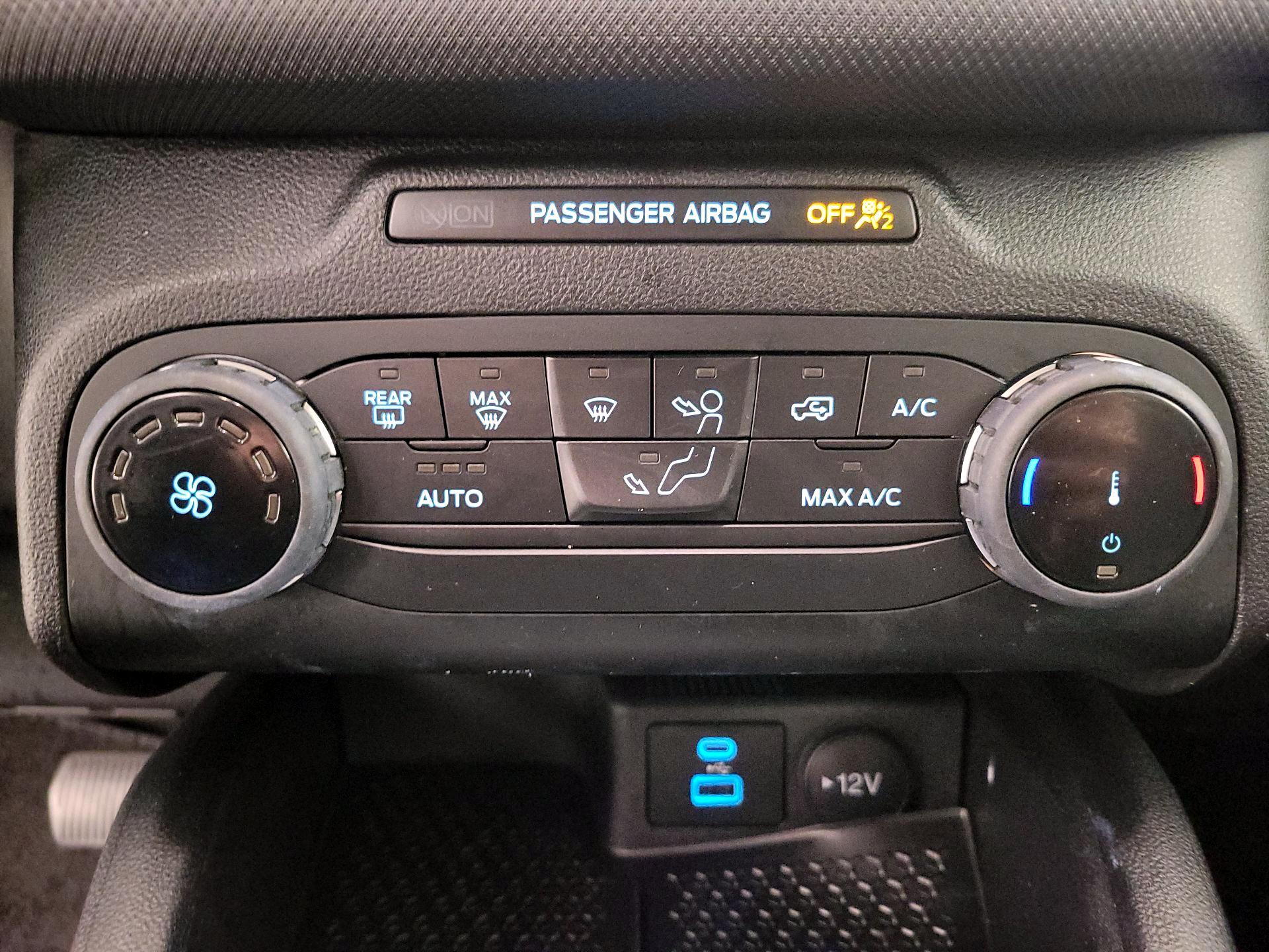 Thumbnail: 2022 Ford Bronco Sport - 16