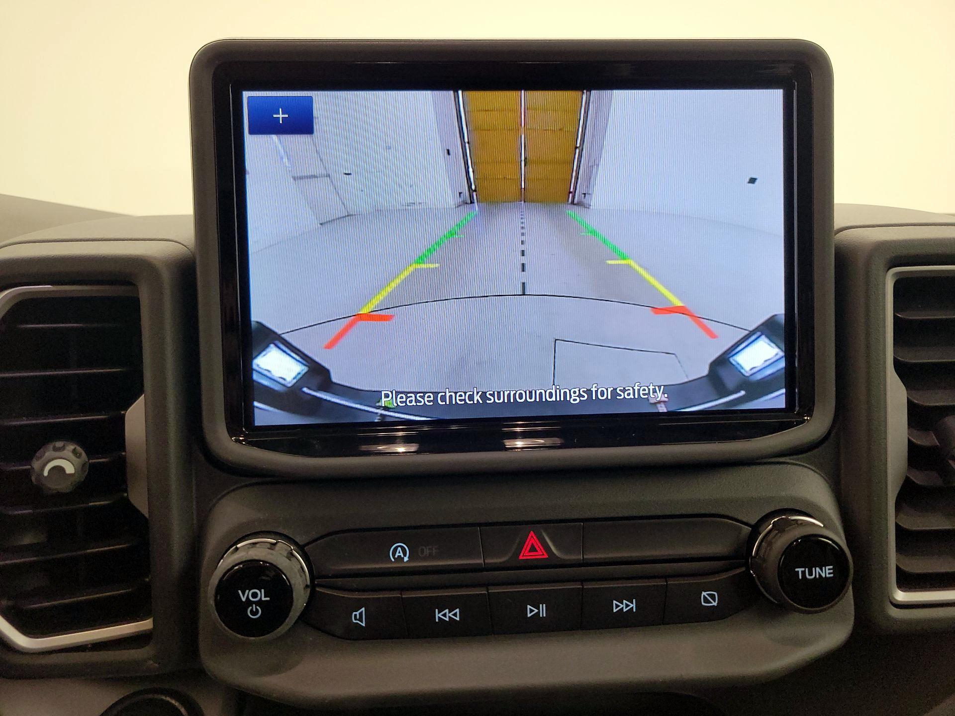 Thumbnail: 2022 Ford Bronco Sport - 14