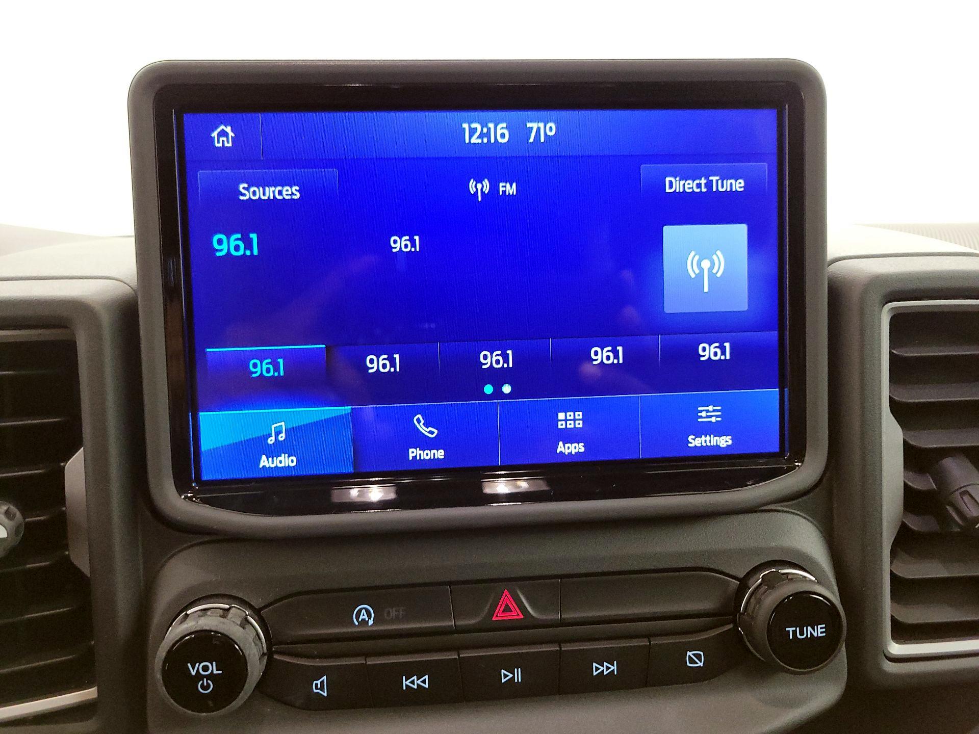 Thumbnail: 2022 Ford Bronco Sport - 15