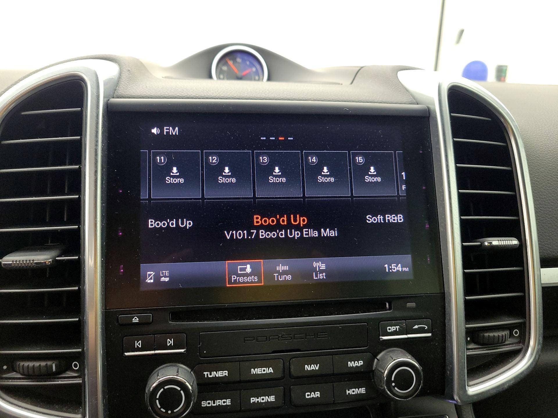 Thumbnail: 2018 Porsche Cayenne - 16