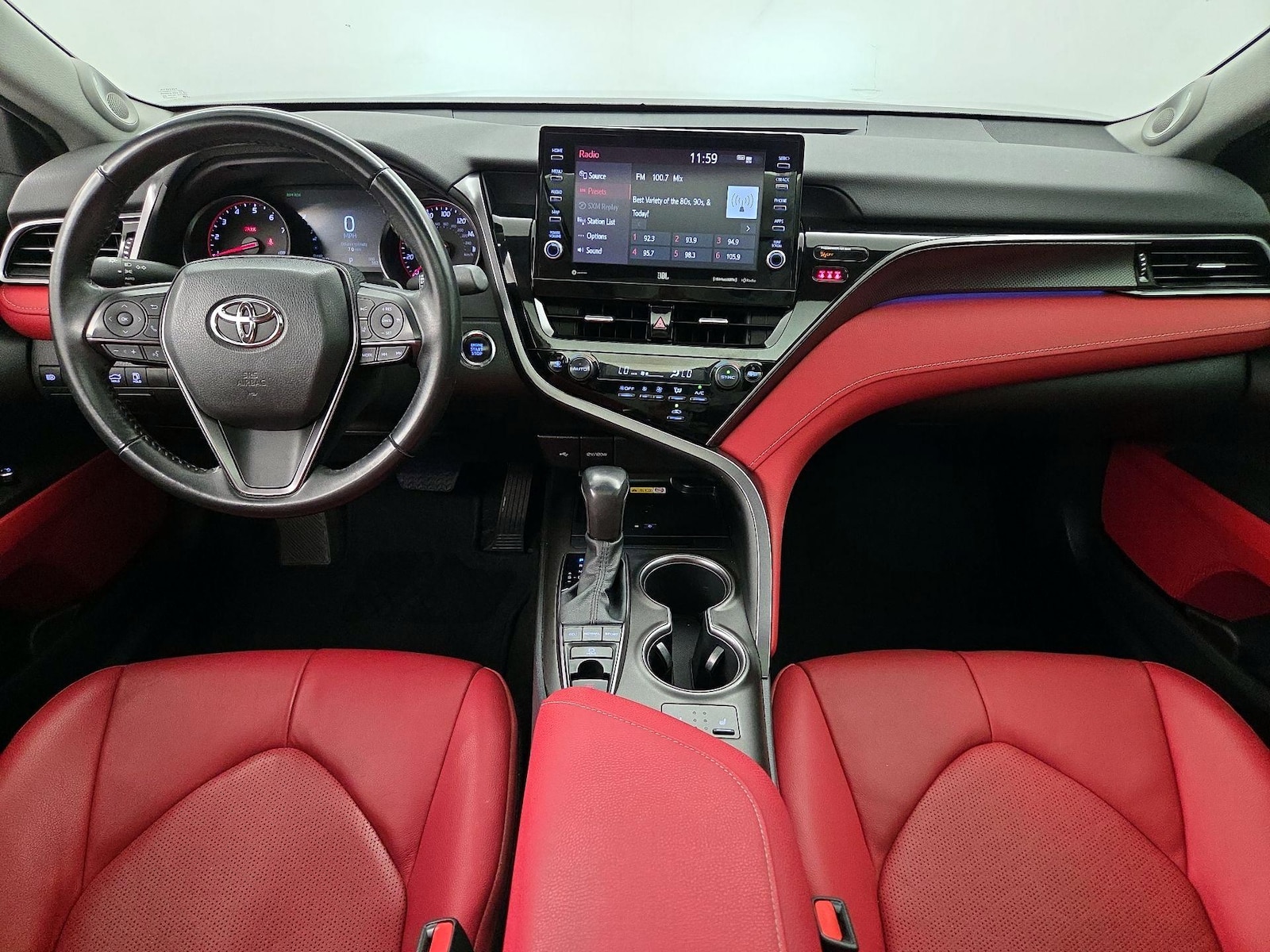 2024 Toyota Camry XSE - Photo 10