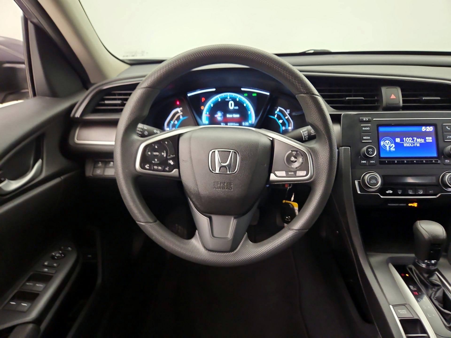 Thumbnail: 2017 Honda Civic - 10