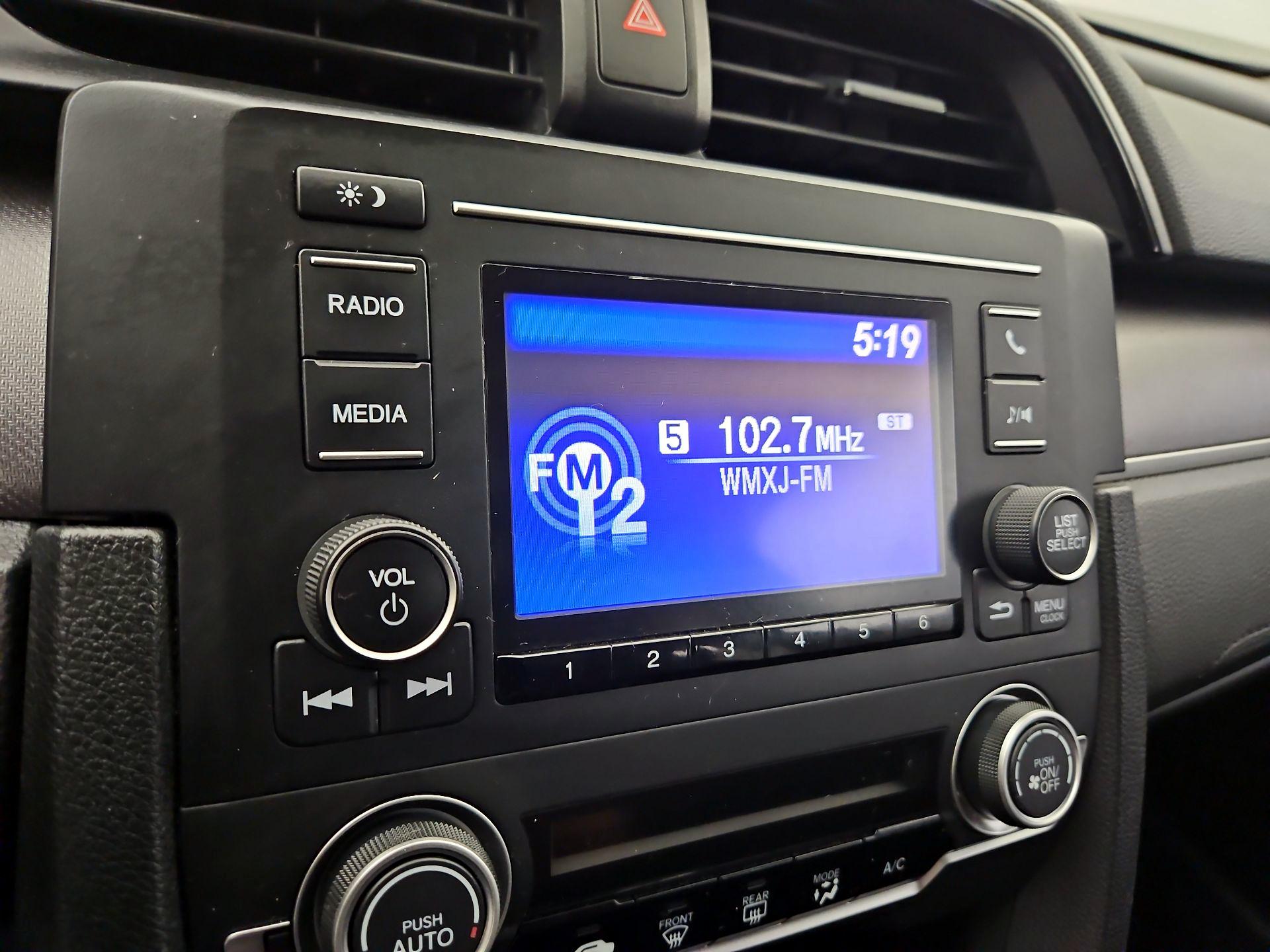 Thumbnail: 2017 Honda Civic - 15