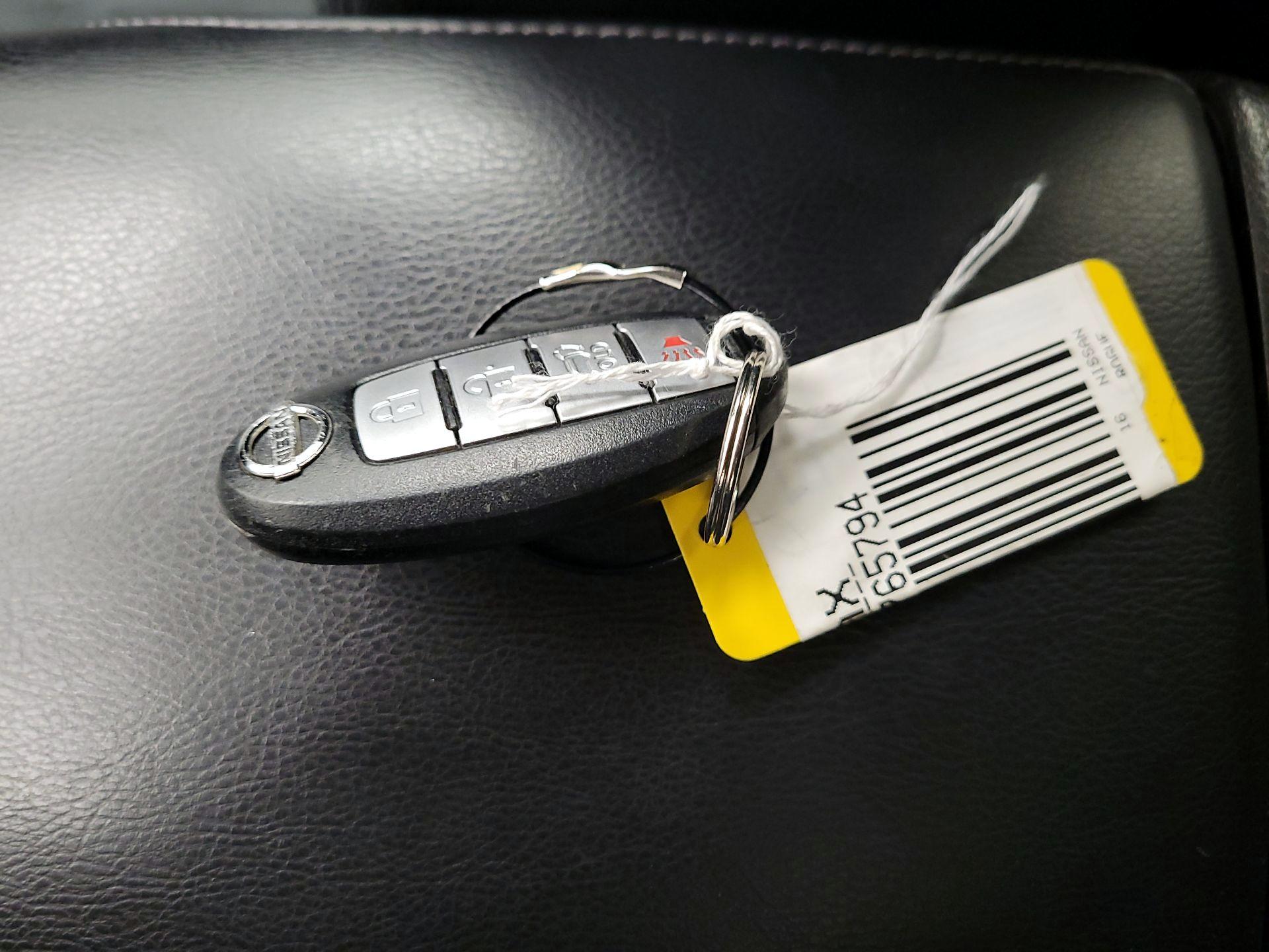 Thumbnail: 2016 Nissan Rogue - 18