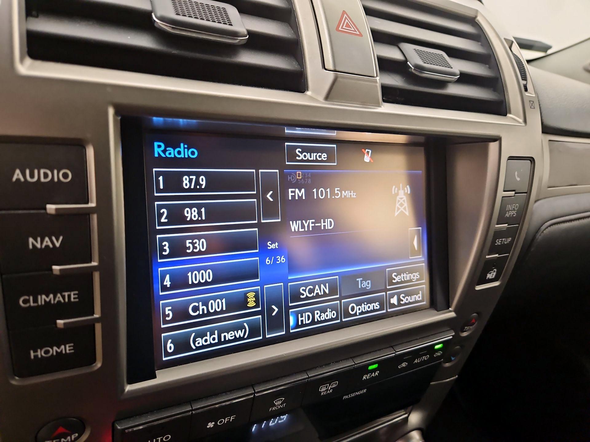 Thumbnail: 2015 Lexus GX - 16