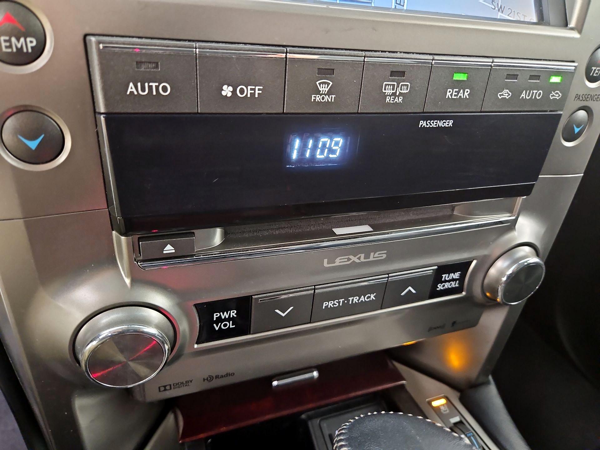 Thumbnail: 2015 Lexus GX - 17