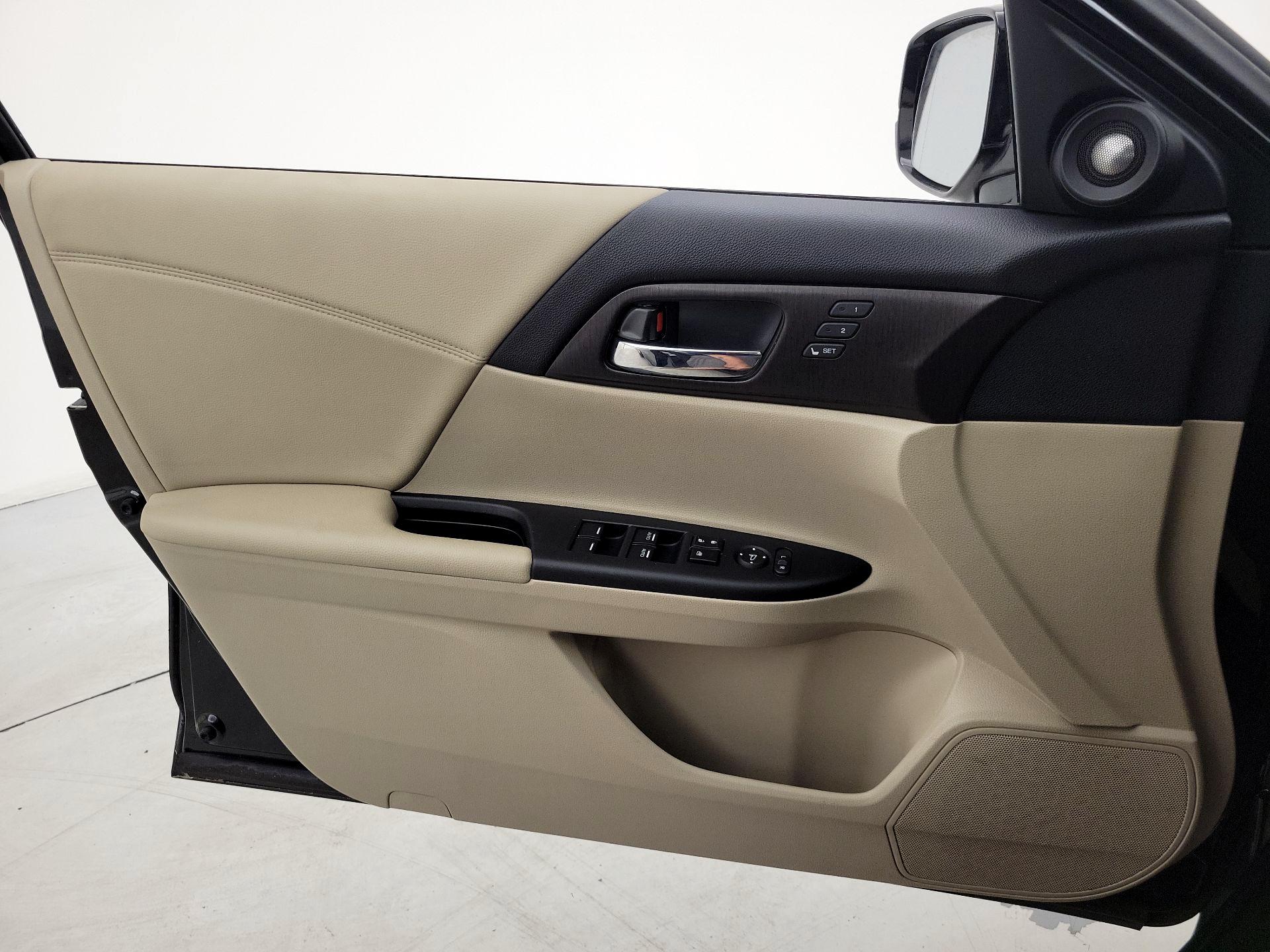 Thumbnail: 2014 Honda Accord - 12