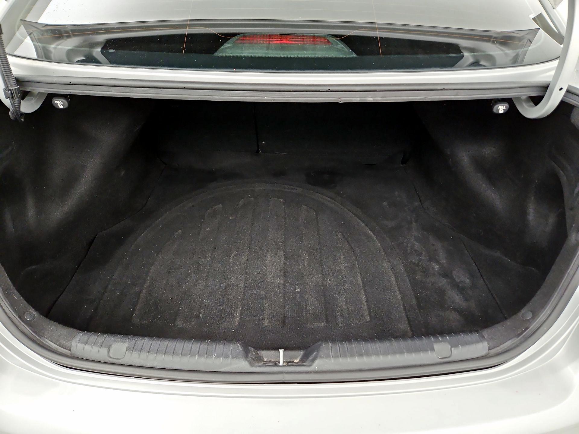 Thumbnail: 2017 Kia Forte - 19