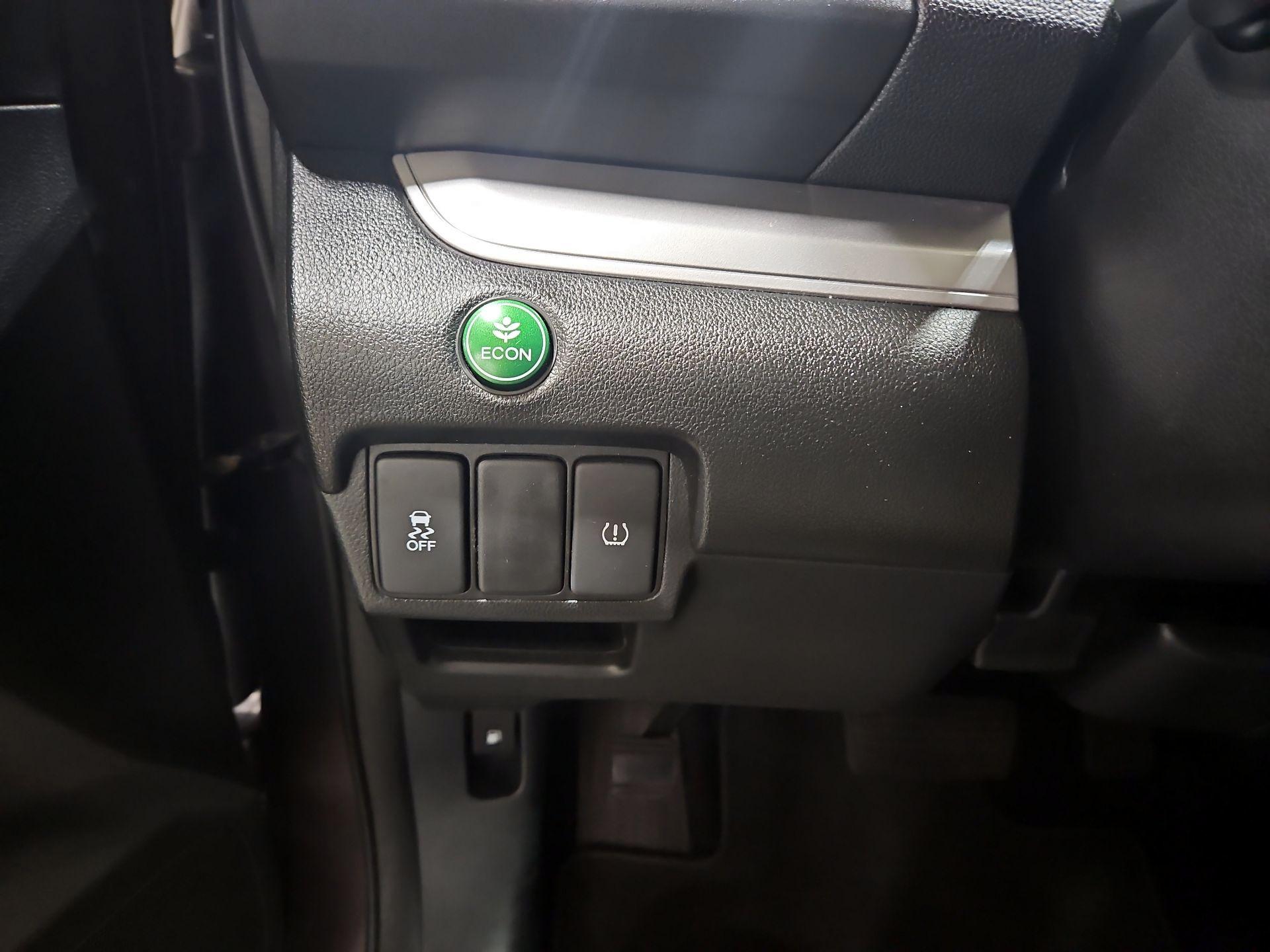 Thumbnail: 2015 Honda CR-V - 13