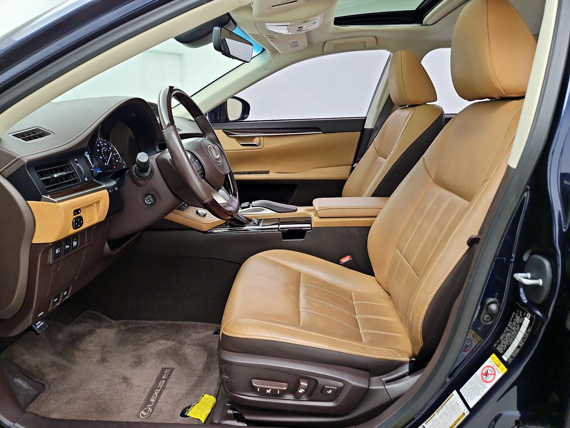 Thumbnail: 2017 Lexus ES - 11