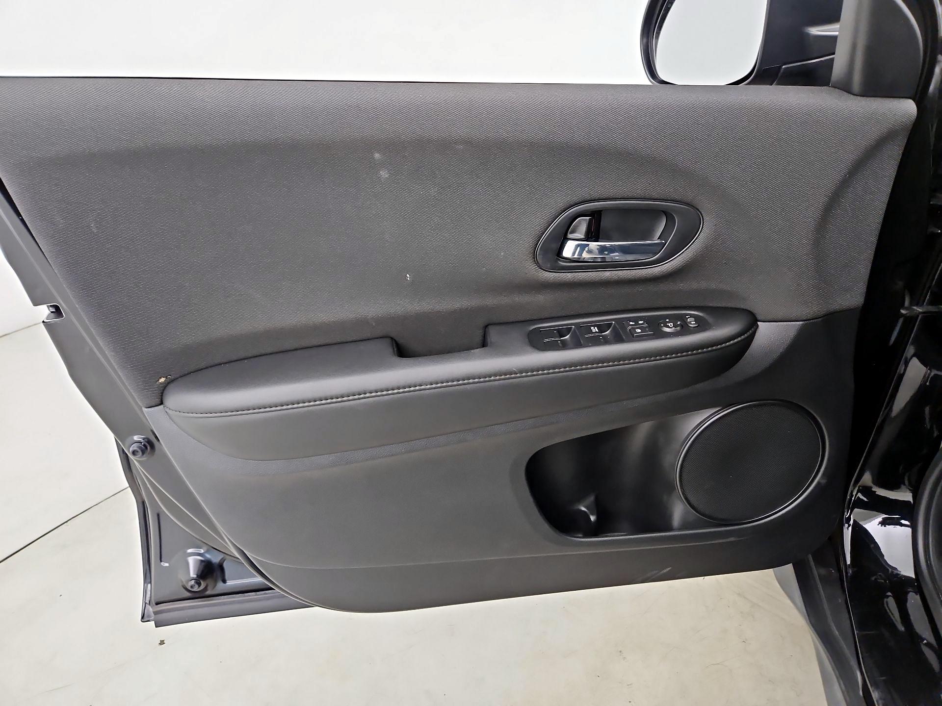 Thumbnail: 2021 Honda HR-V - 12