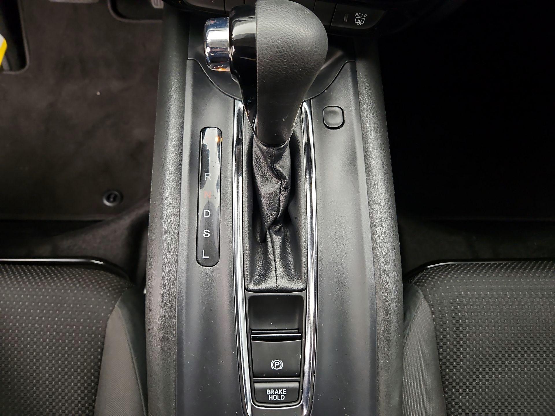 Thumbnail: 2021 Honda HR-V - 17