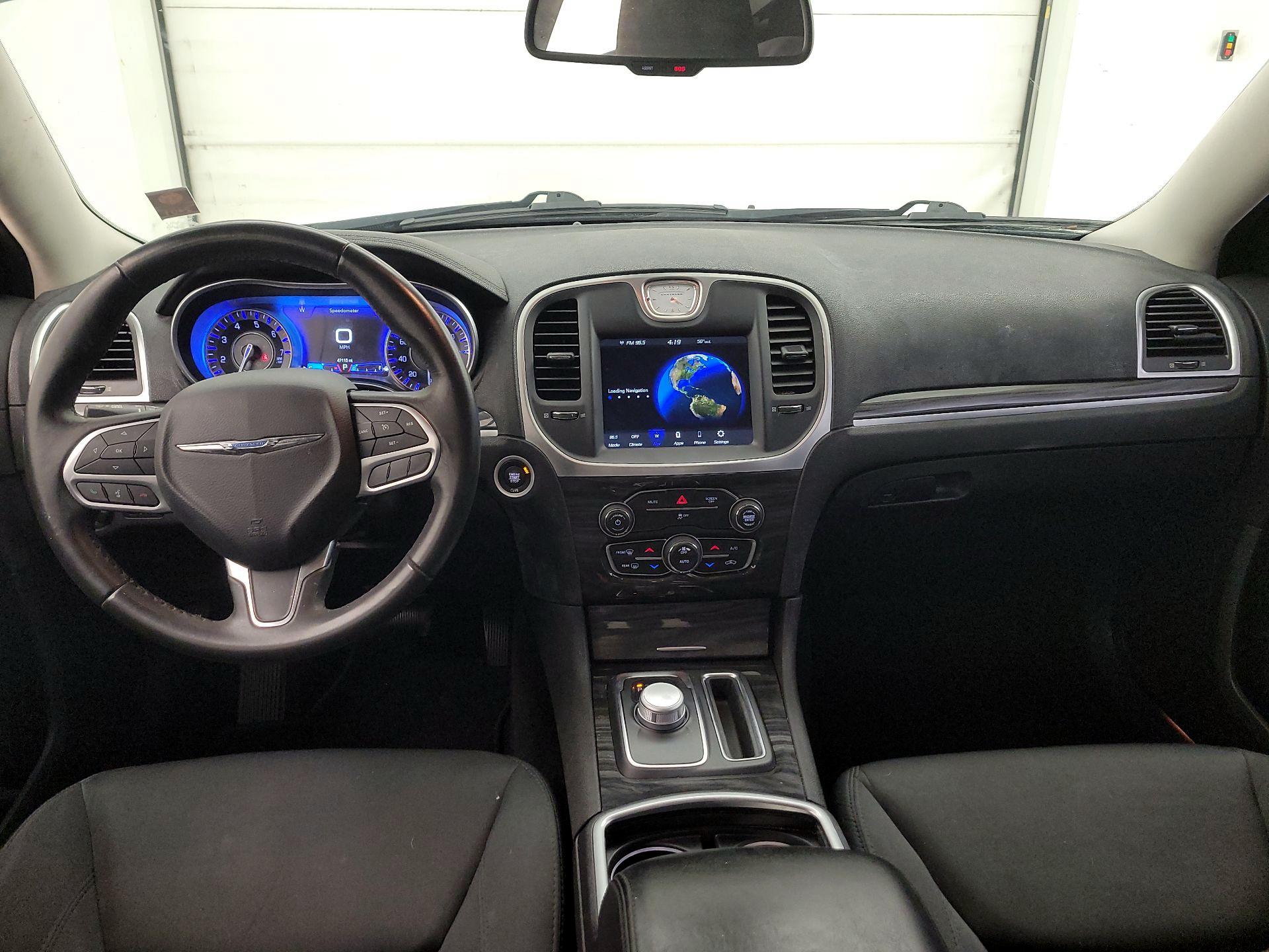 Thumbnail: 2020 Chrysler 300 - 9