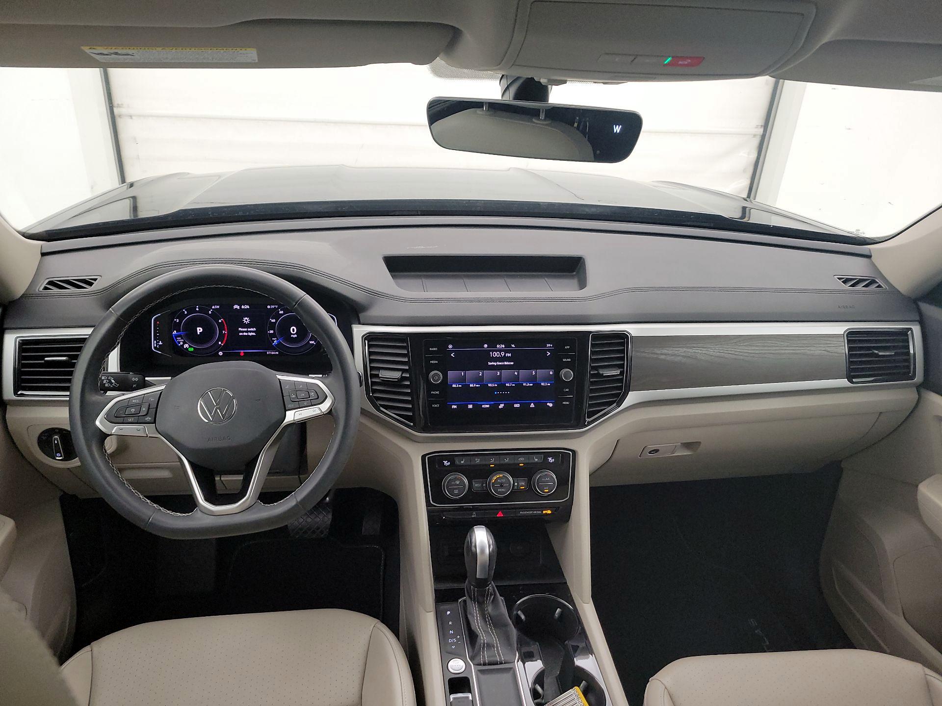 Thumbnail: 2022 Volkswagen Atlas - 9