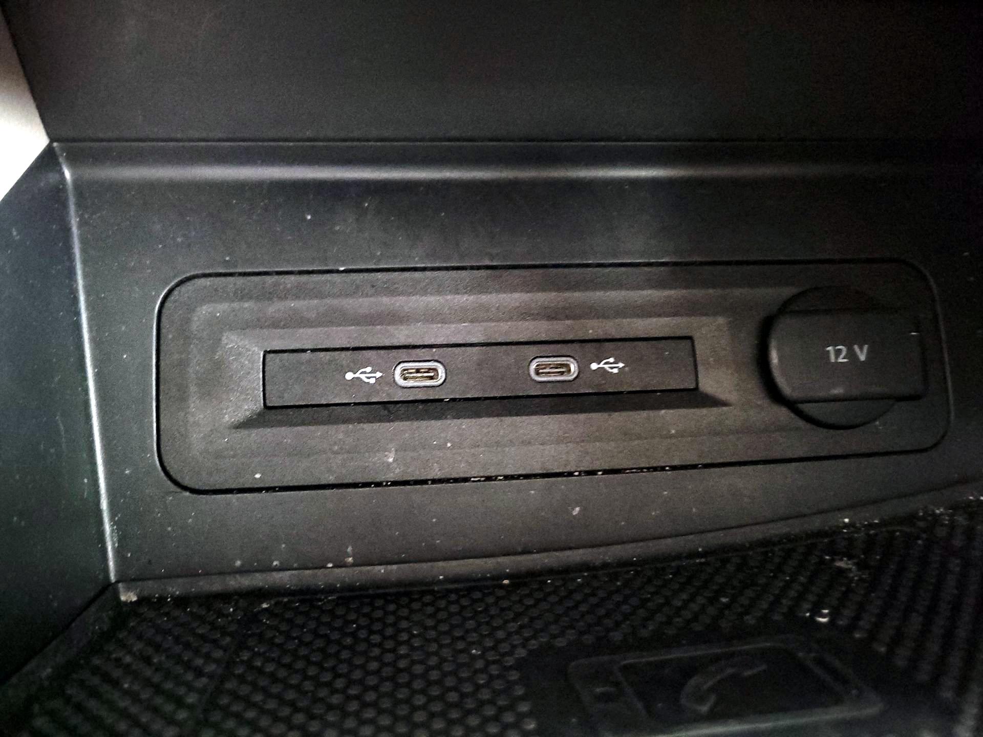 Thumbnail: 2022 Volkswagen Atlas - 18