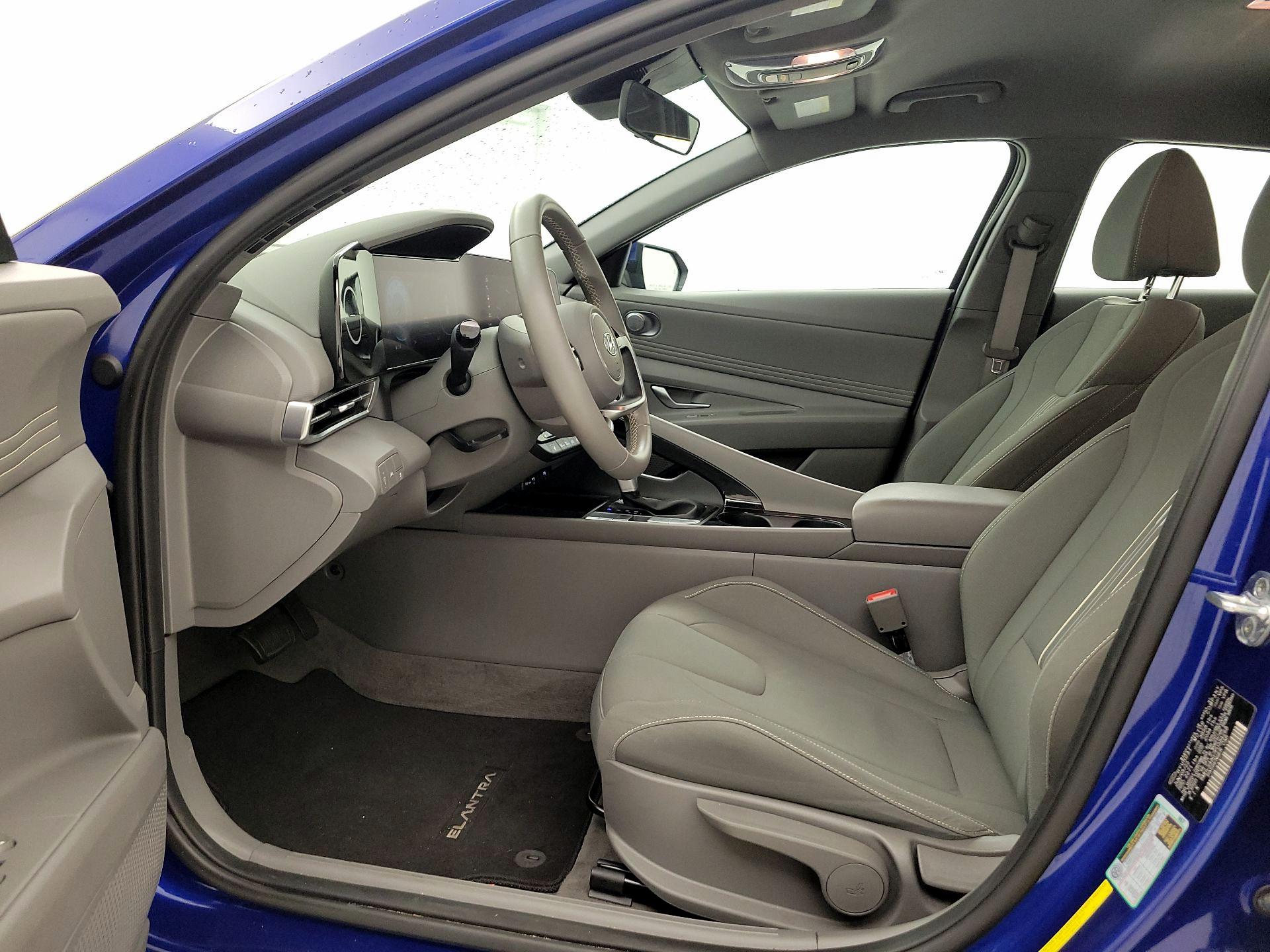 Thumbnail: 2023 Hyundai Elantra - 11