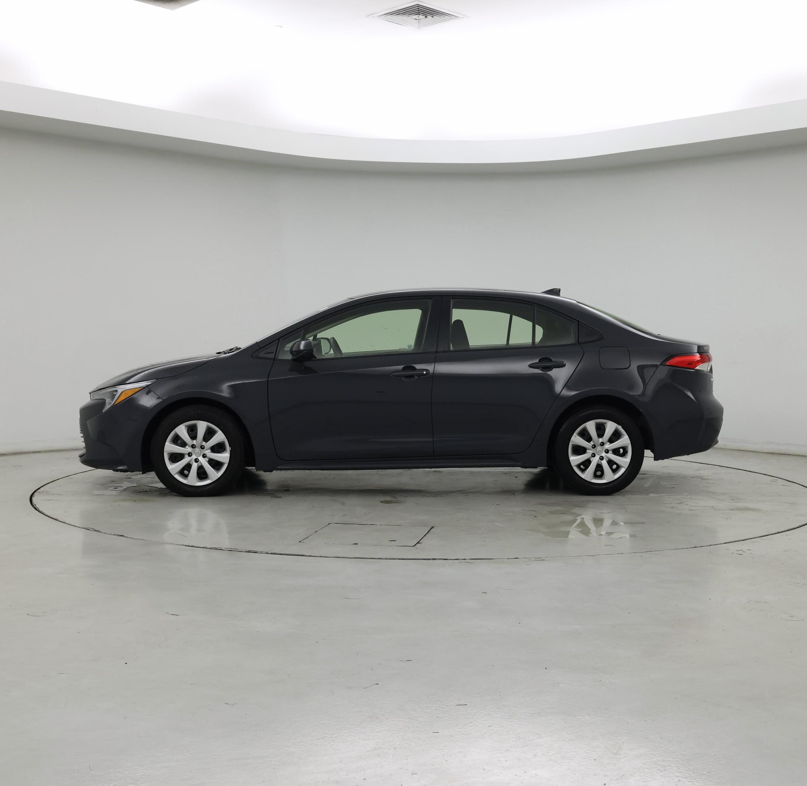 Thumbnail: 2023 Toyota Corolla - 3