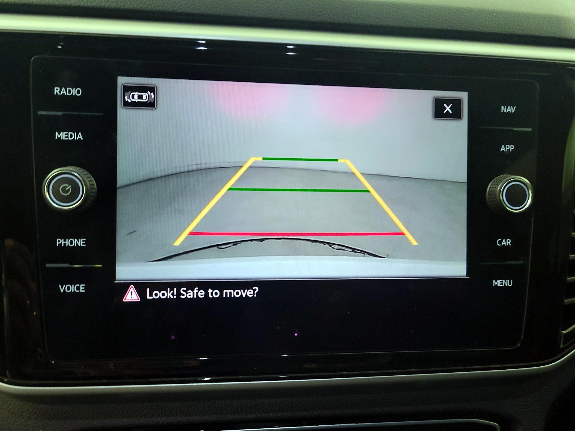 Thumbnail: 2022 Volkswagen Atlas - 14