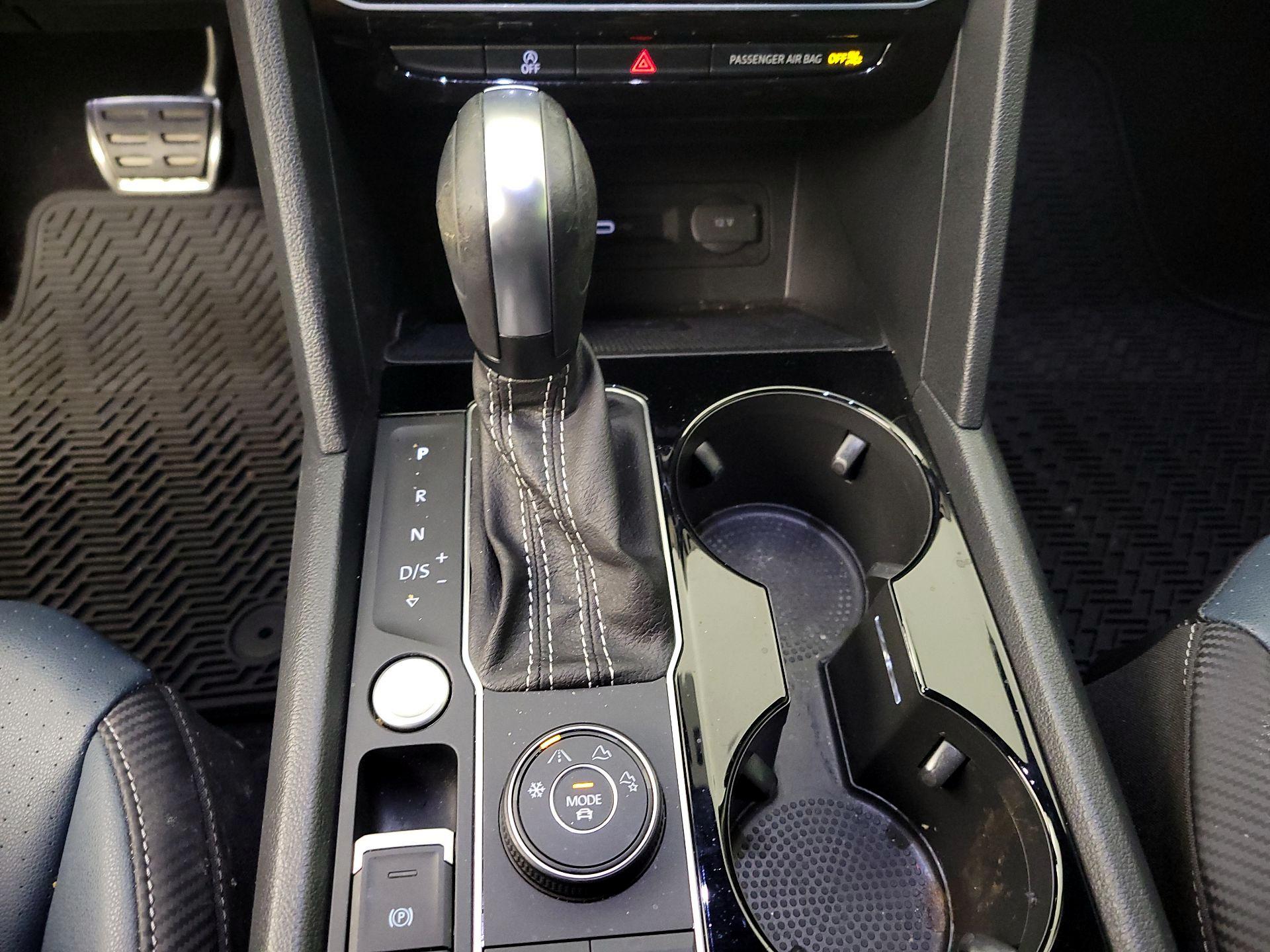 Thumbnail: 2022 Volkswagen Atlas - 17