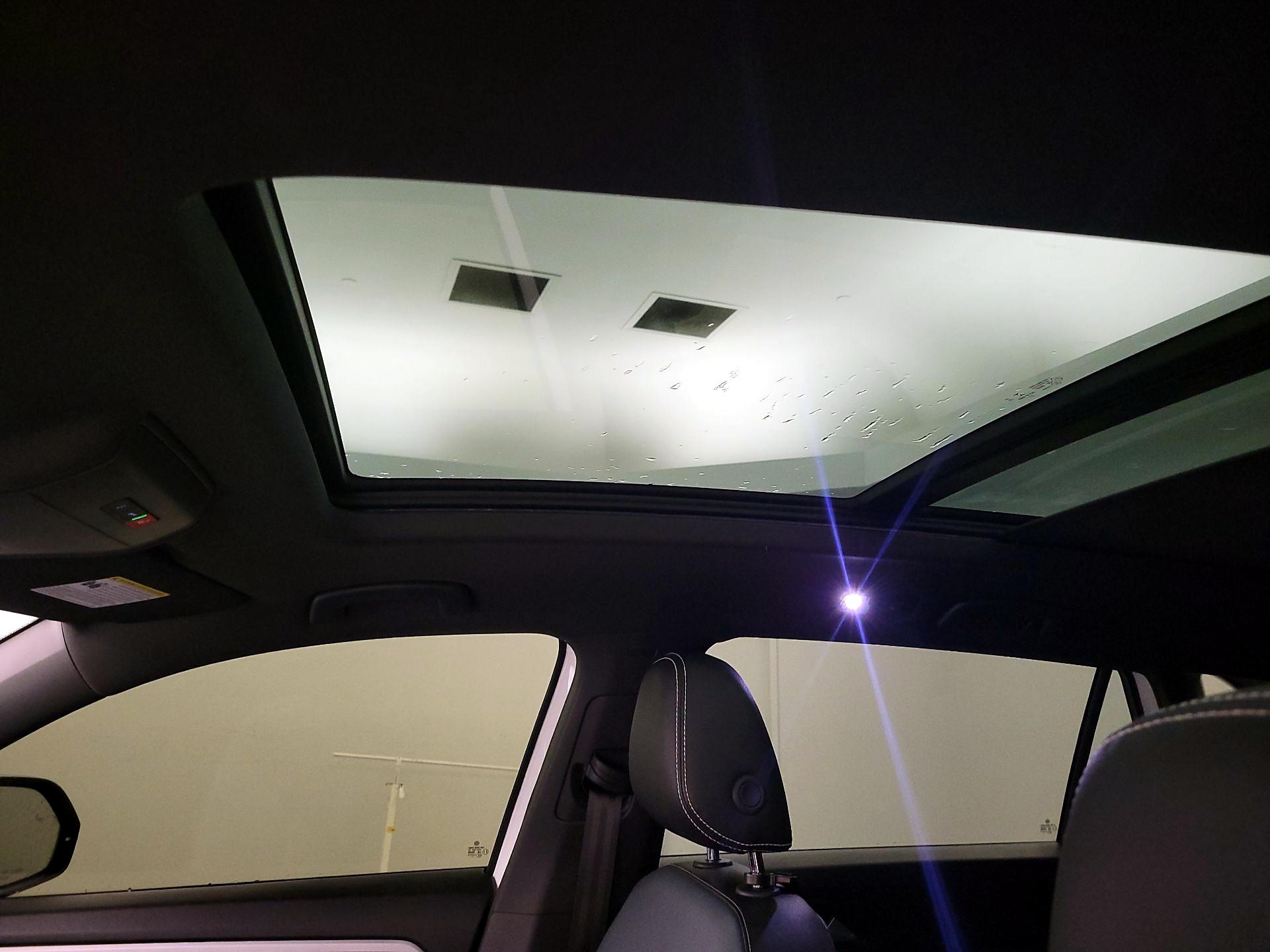 Thumbnail: 2022 Volkswagen Atlas - 19