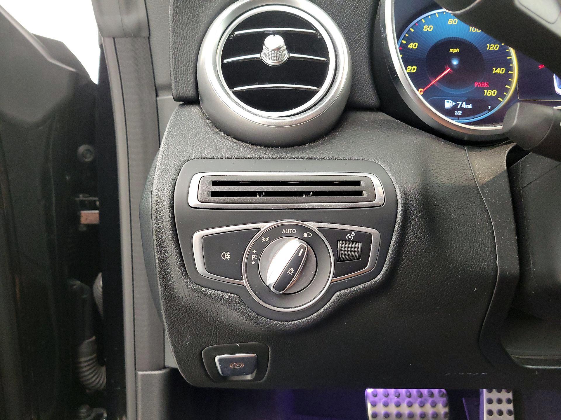 Thumbnail: 2020 Mercedes-Benz C-Class - 13