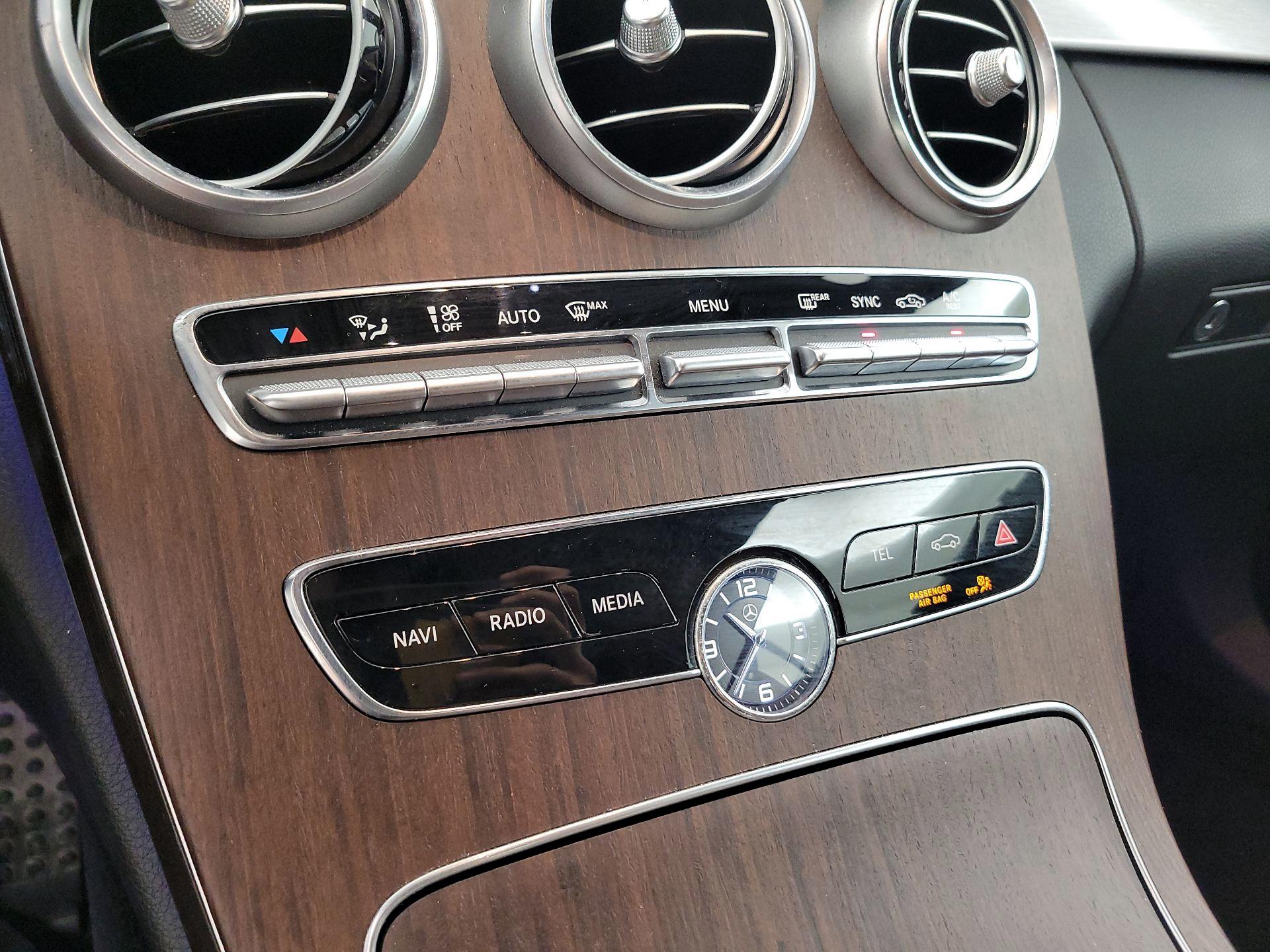 Thumbnail: 2020 Mercedes-Benz C-Class - 16