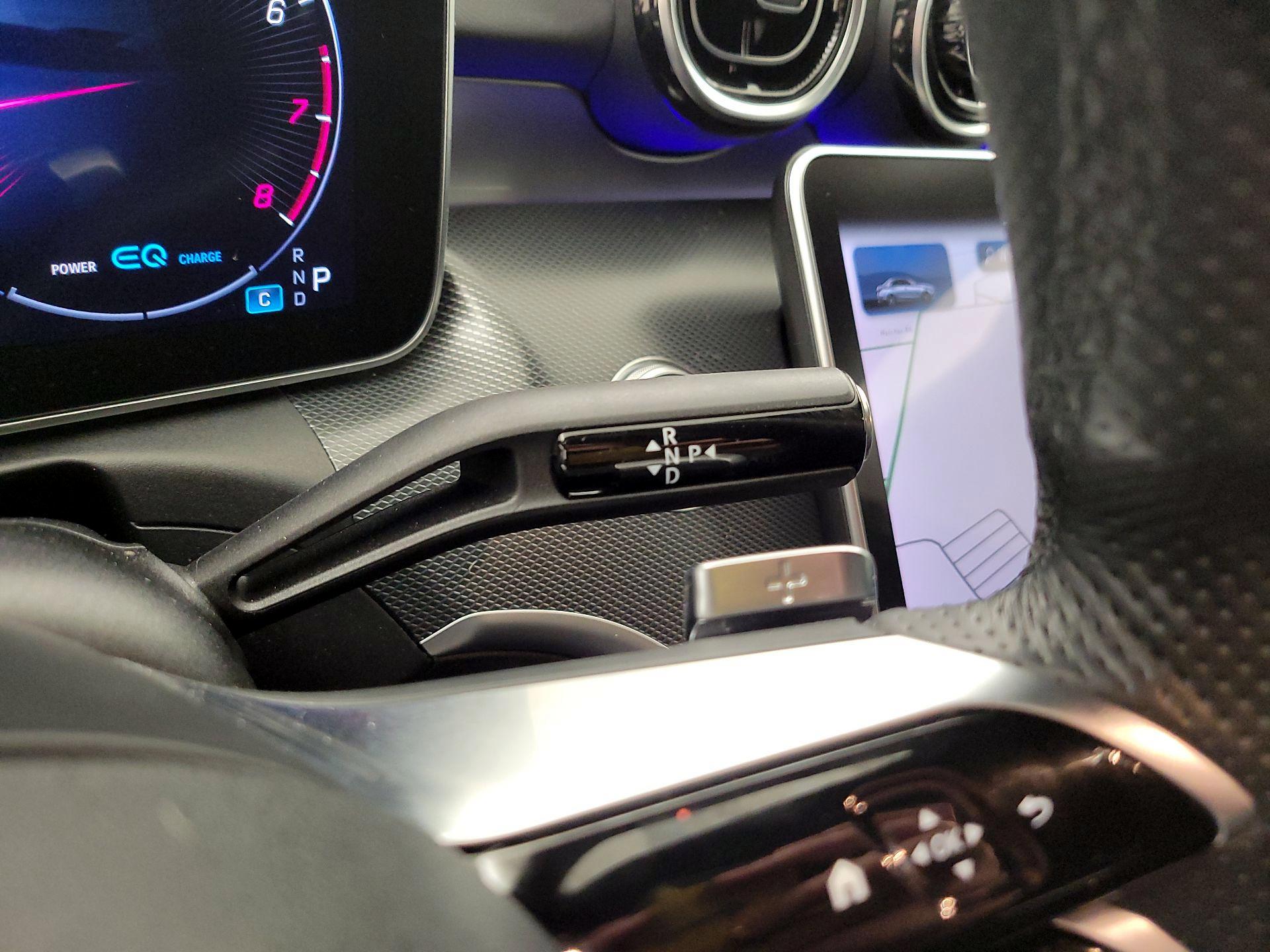 Thumbnail: 2022 Mercedes-Benz C-Class - 18