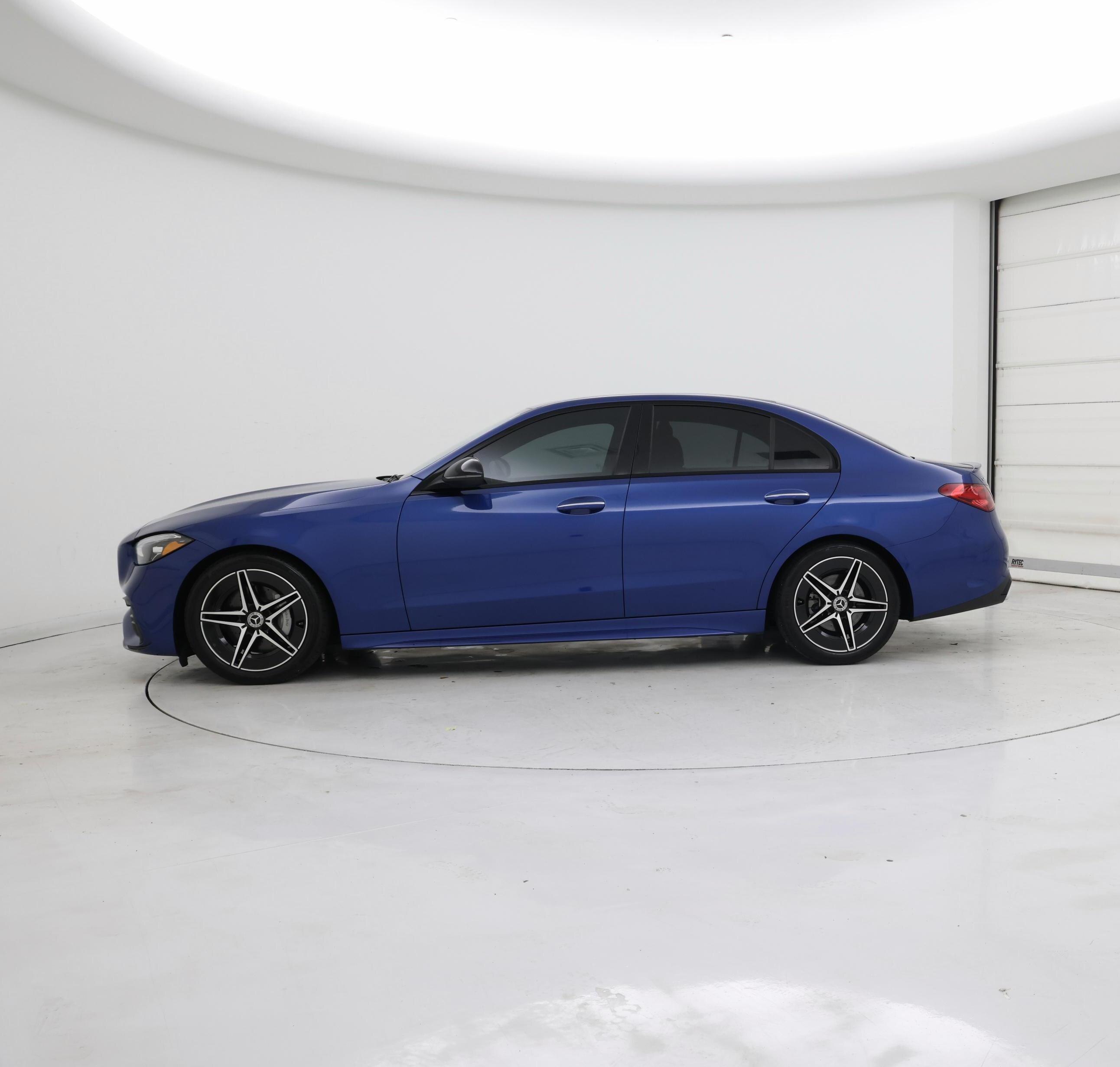 Thumbnail: 2022 Mercedes-Benz C-Class - 3