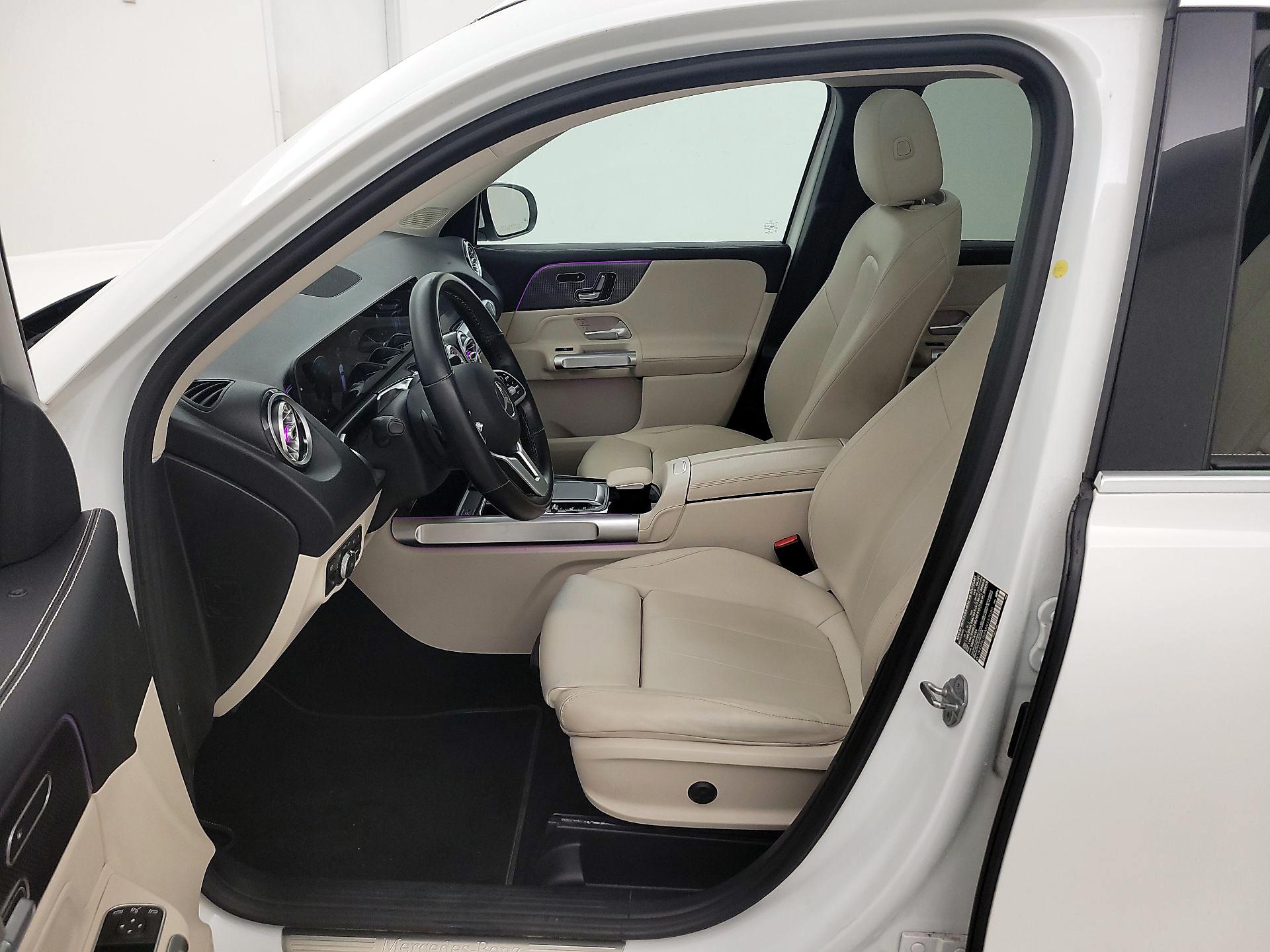 Thumbnail: 2021 Mercedes-Benz GLB - 11