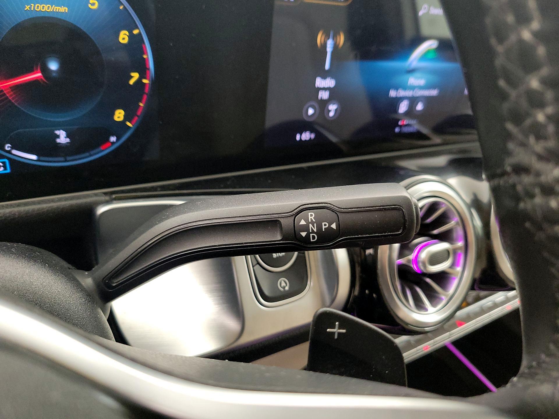 Thumbnail: 2021 Mercedes-Benz GLB - 17