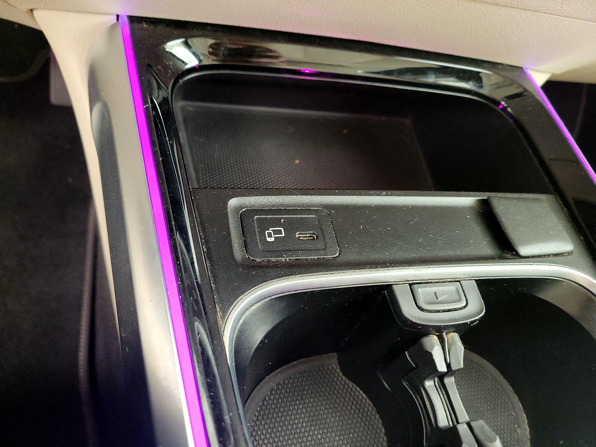 Thumbnail: 2021 Mercedes-Benz GLB - 18